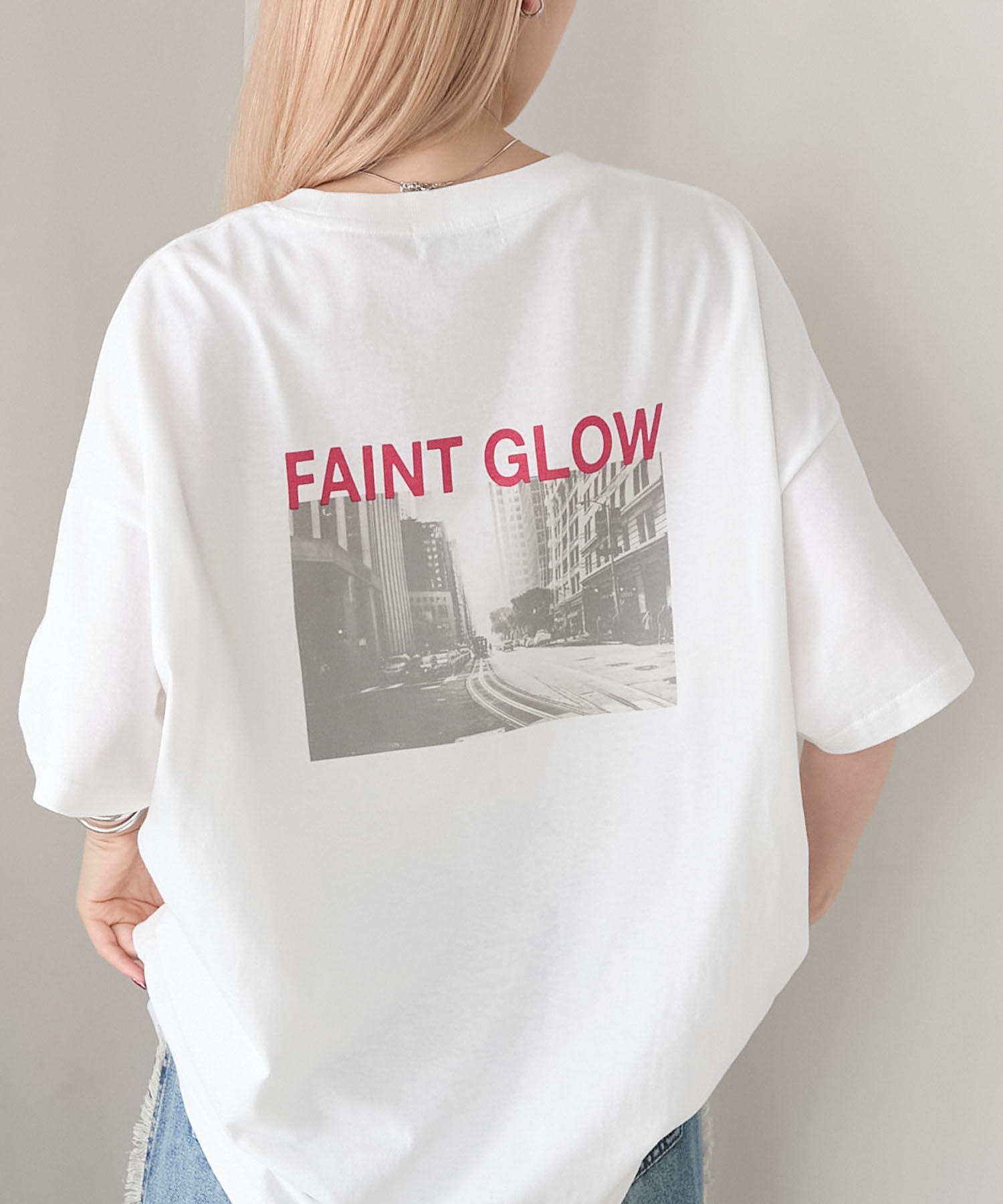 Chevon フォトプリントTシャツ　ホワイト　XL 新品未開封品 SHEIN フォトプリントロゴTシャツ XL モノトーン - メルカリ