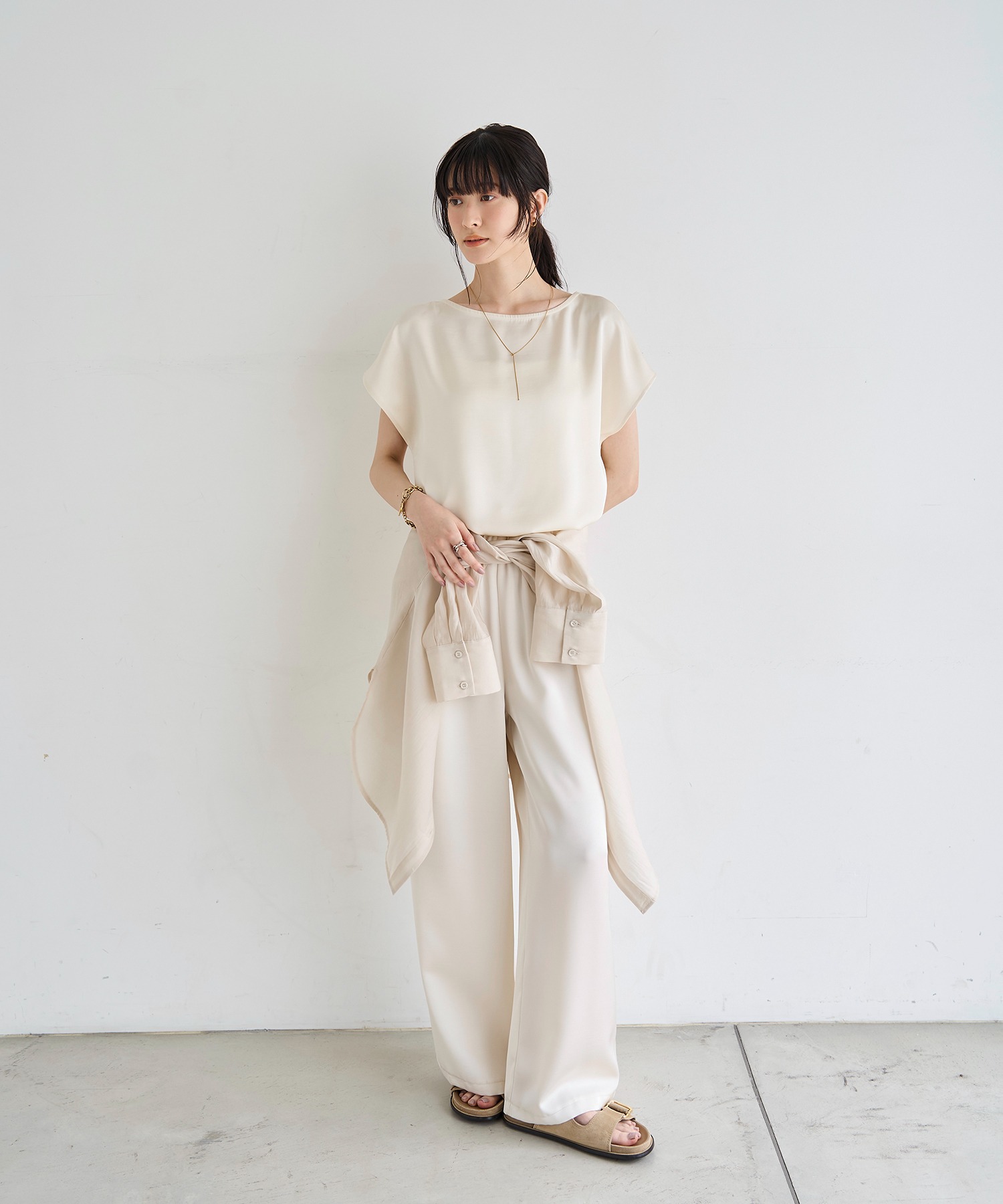 model：H166　着用サイズ：M
