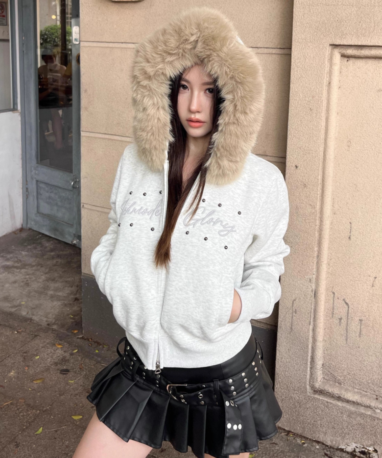 A'GEM/9 × .kom 『.KOM/ドットケーオーエム』 Rhinestone Logo Faux