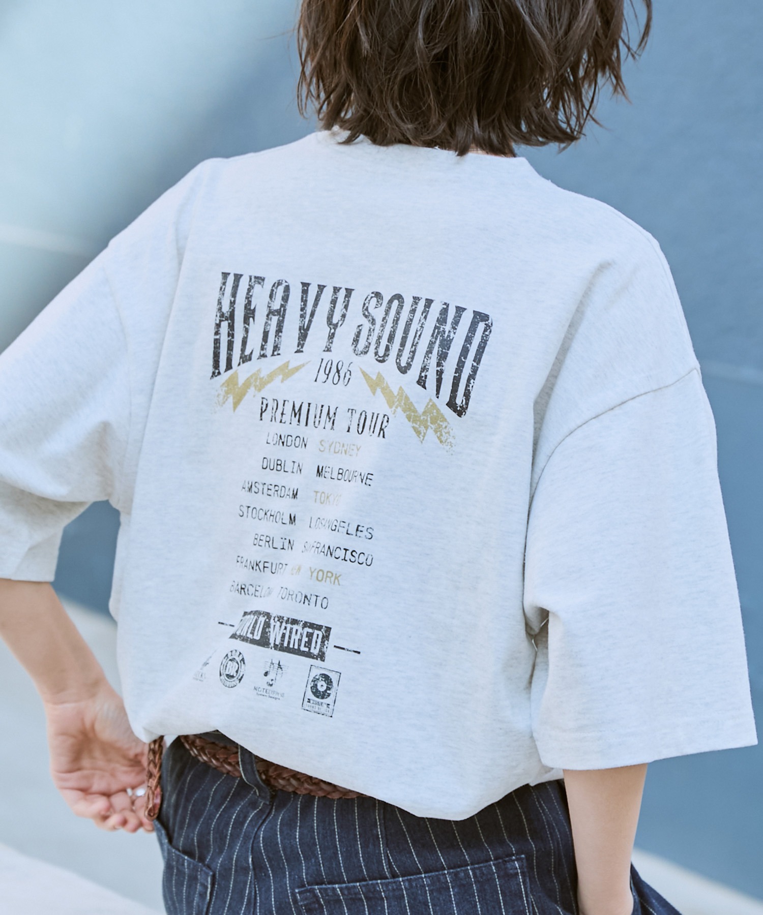 ツアーグラフィックデザイン ルーズ半袖Tシャツ MONO-MART│MONO-MART