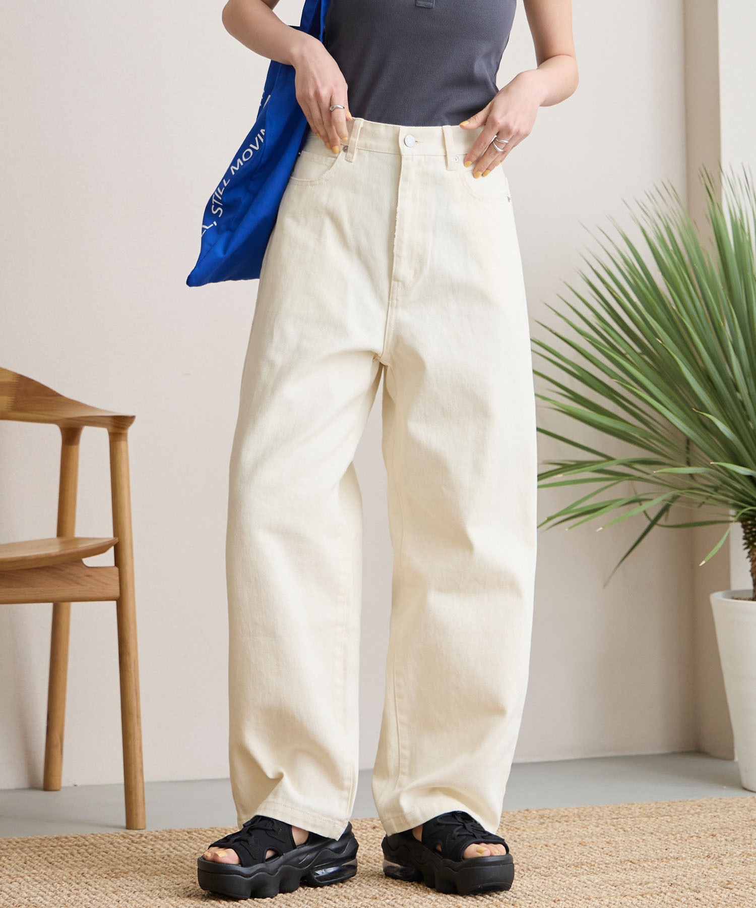 サステナブル】クイックドライ ワイドストレートデニムパンツ【THE