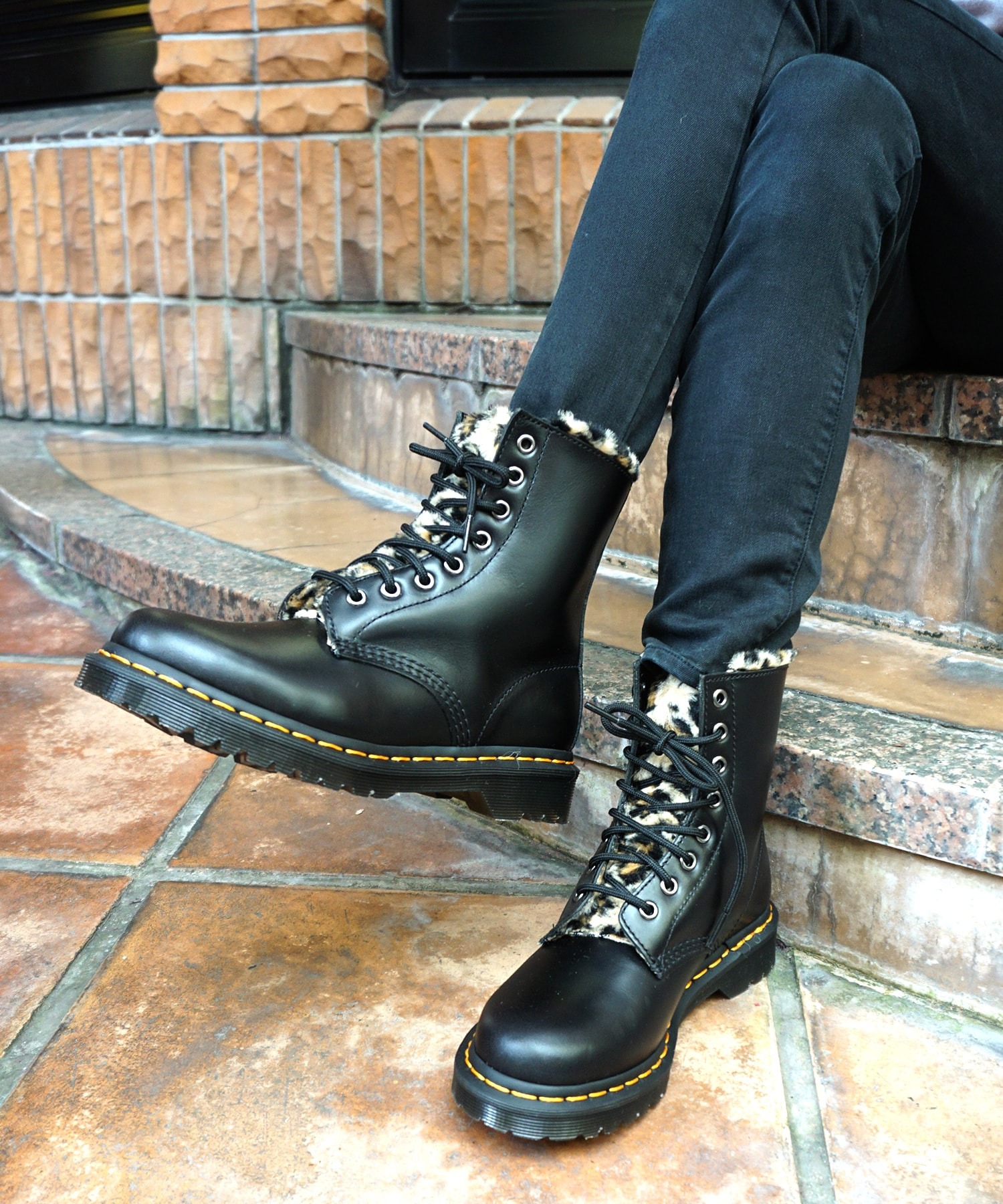 Dr.Martens ブーツ イナズマ EU42 8ホール-