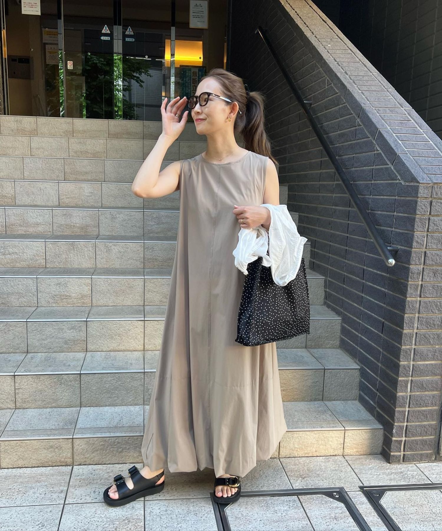 model：H158 着用サイズ：FREE カラー：BEIGE