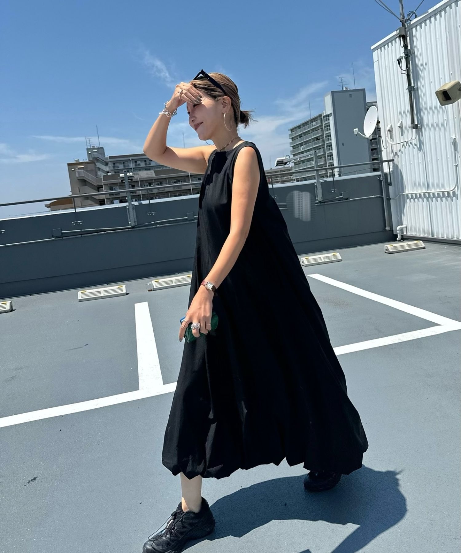 model：H163 着用サイズ：FREE カラー：BLACK
