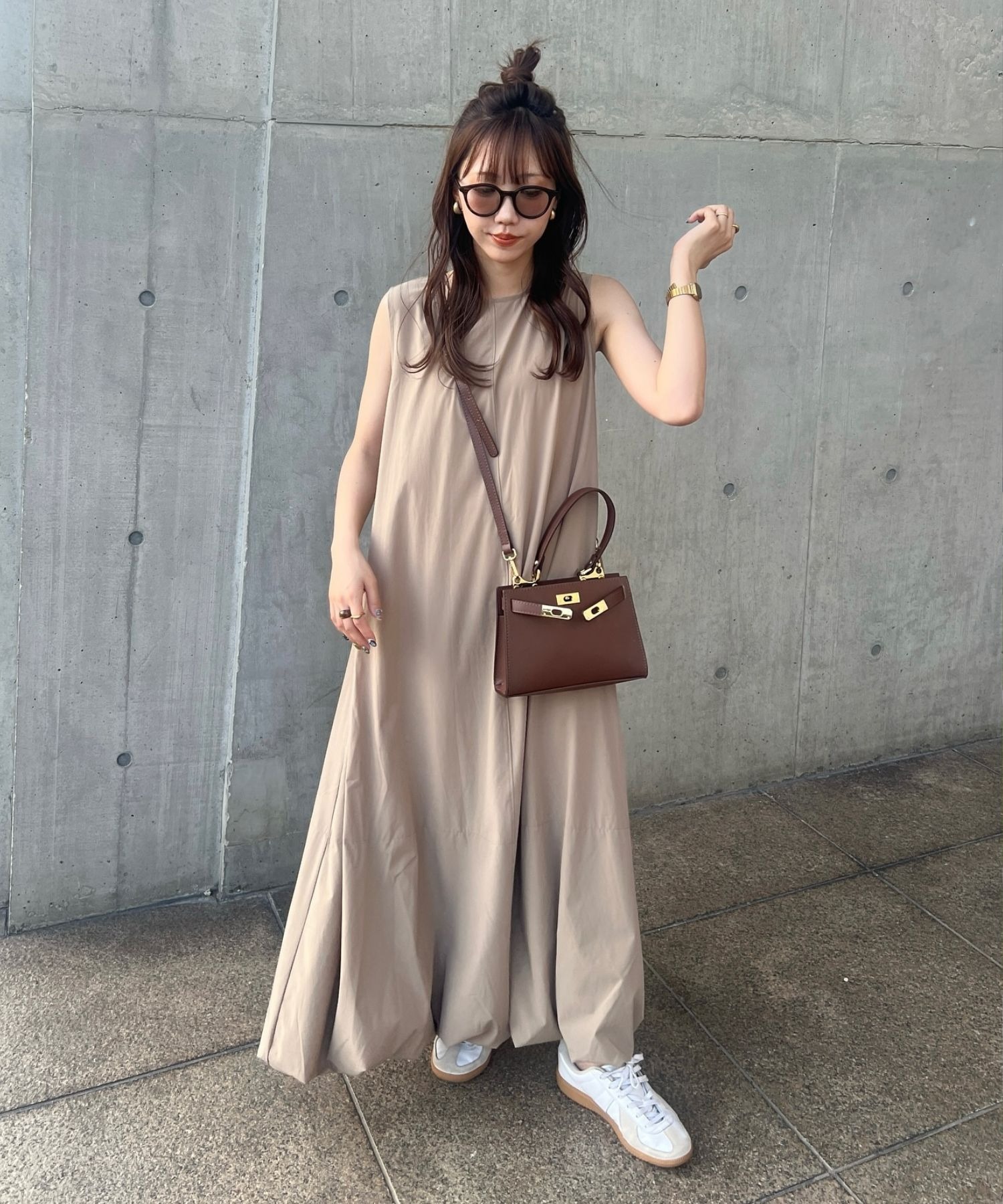 model：H153 着用サイズ：FREE カラー：BEIGE