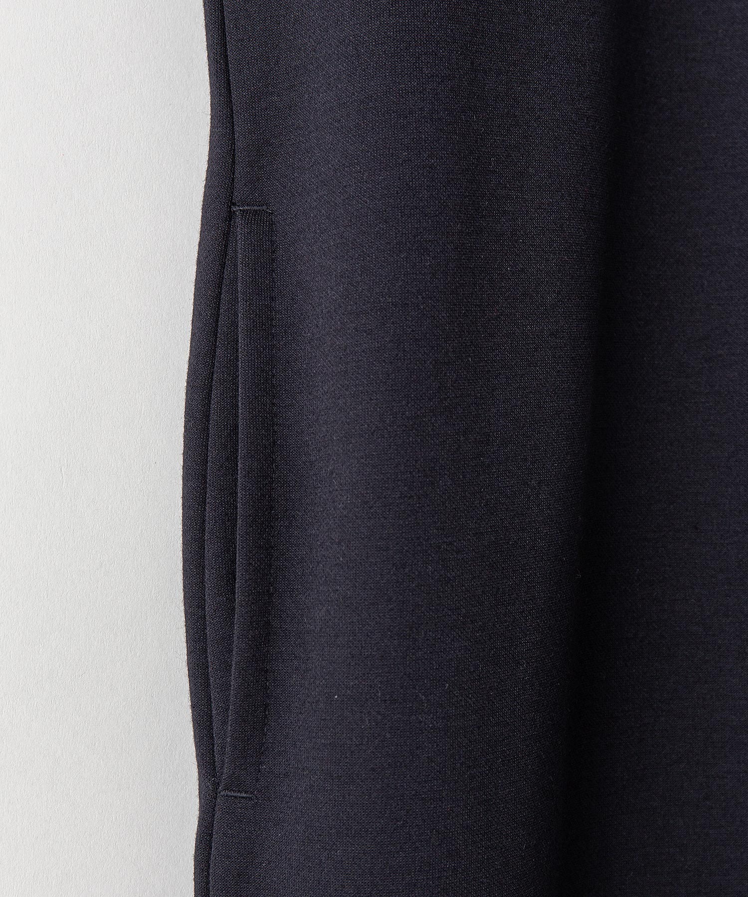 防シワ Uvカット ポンチ素材使用 エンボス加工フード ロゴスウェットワンピース イージーケア商品 Outdoor Products Apparel アウトドアプロダクツ Outdoor Products 公式通販サイト