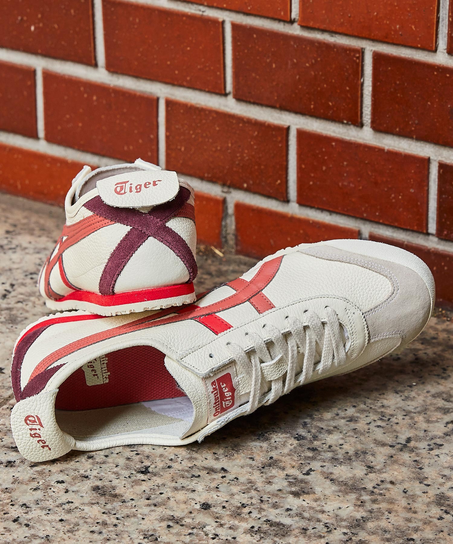 Onitsuka Tiger(オニツカタイガー) / DELEGATION CHUNK/25cm/WHT