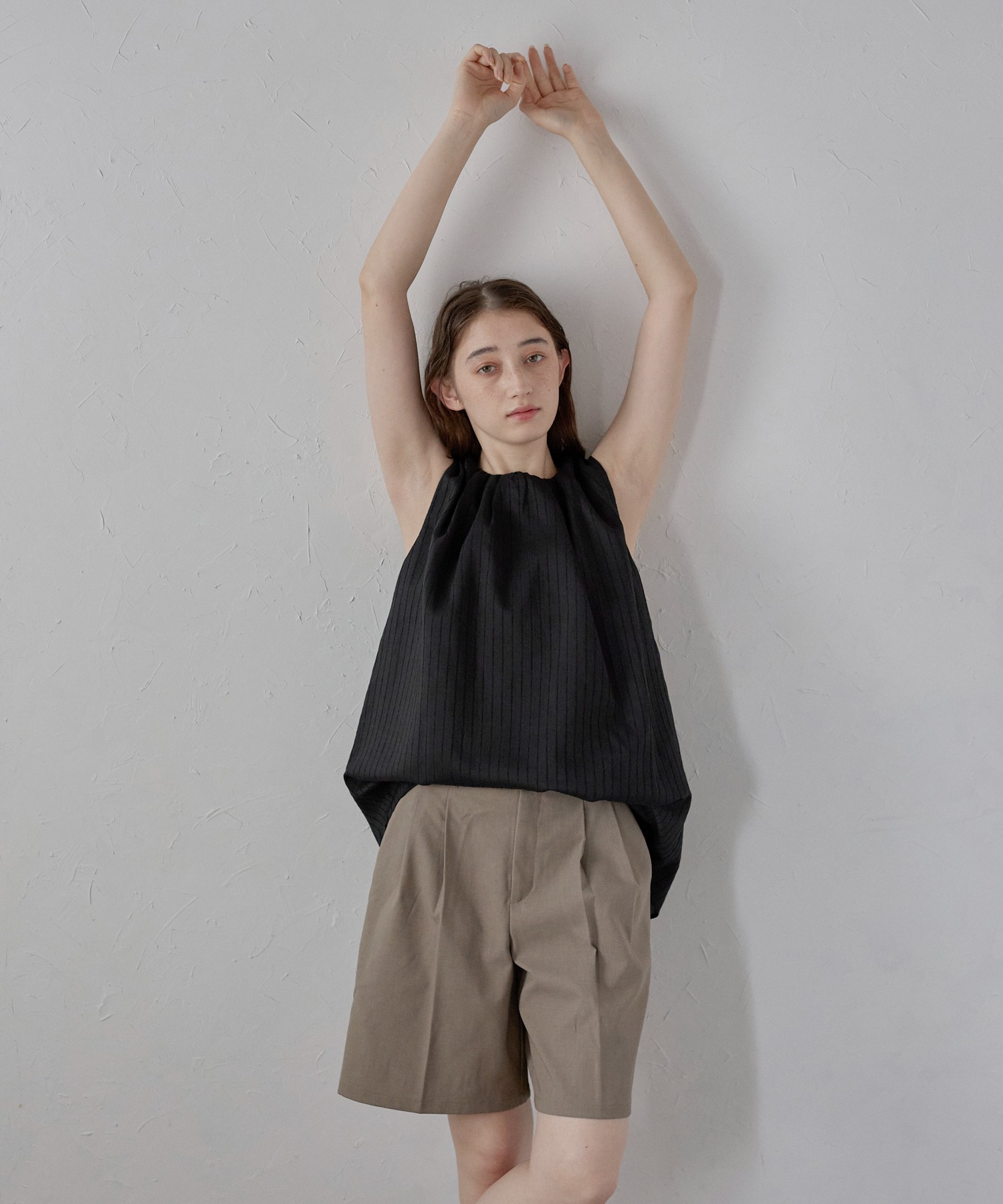 model：H164 着用サイズ：FREE