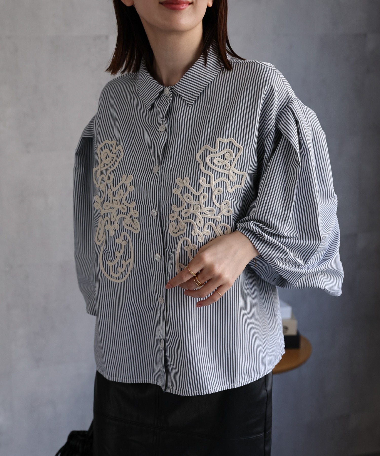 model：162cm 着用サイズ；F
