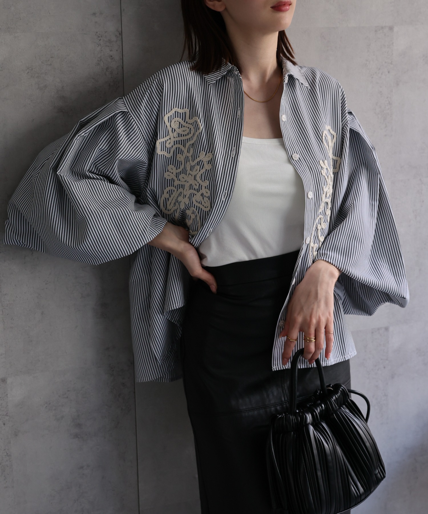model：162cm 着用サイズ；F