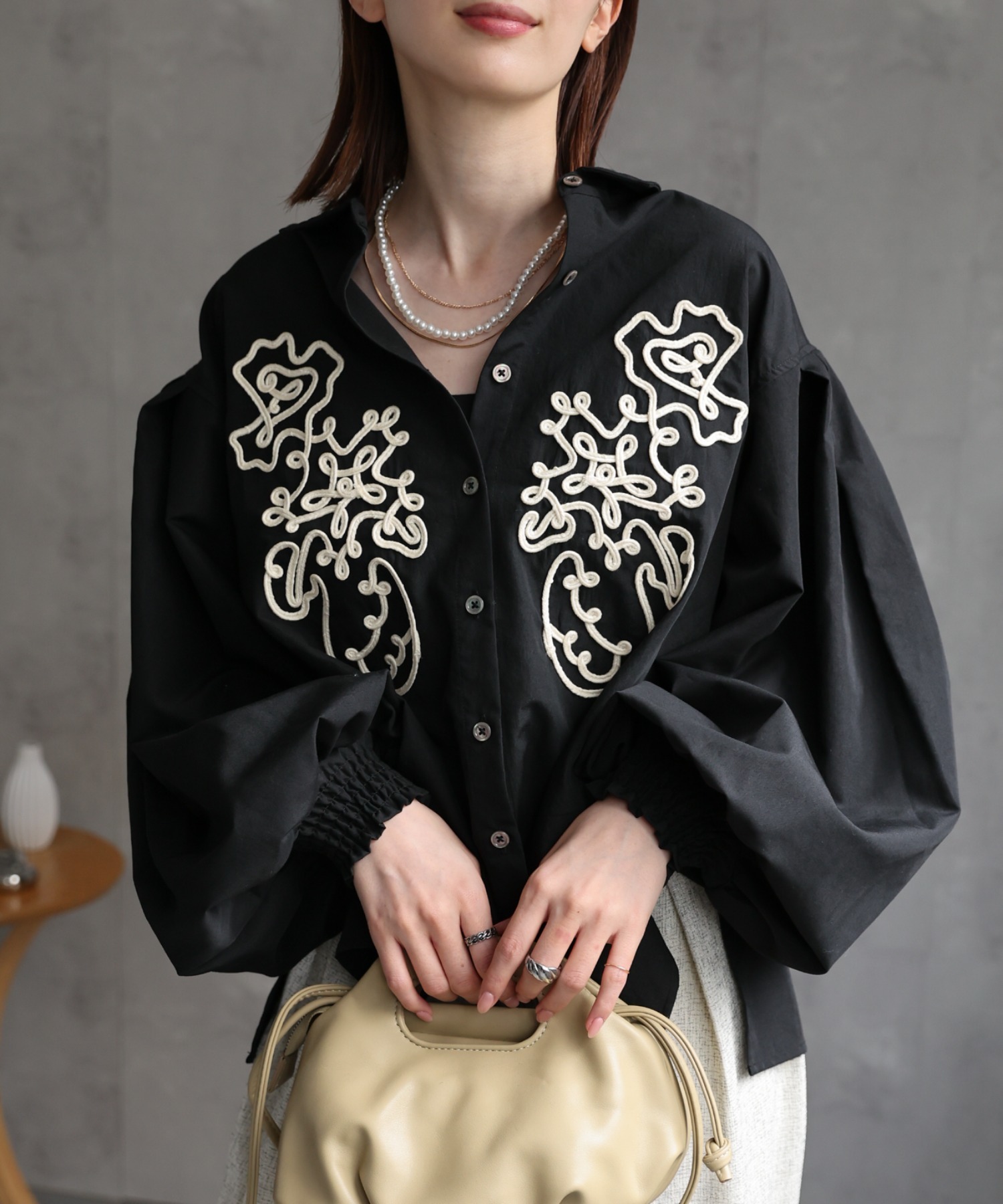 model：162cm 着用サイズ；F