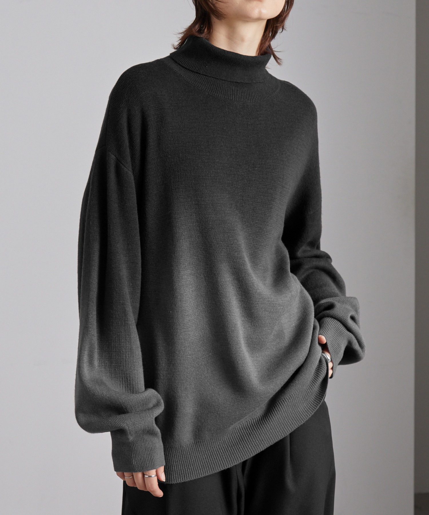 ミラノリブ バイカラーグラデーション オーバーサイズ タートル