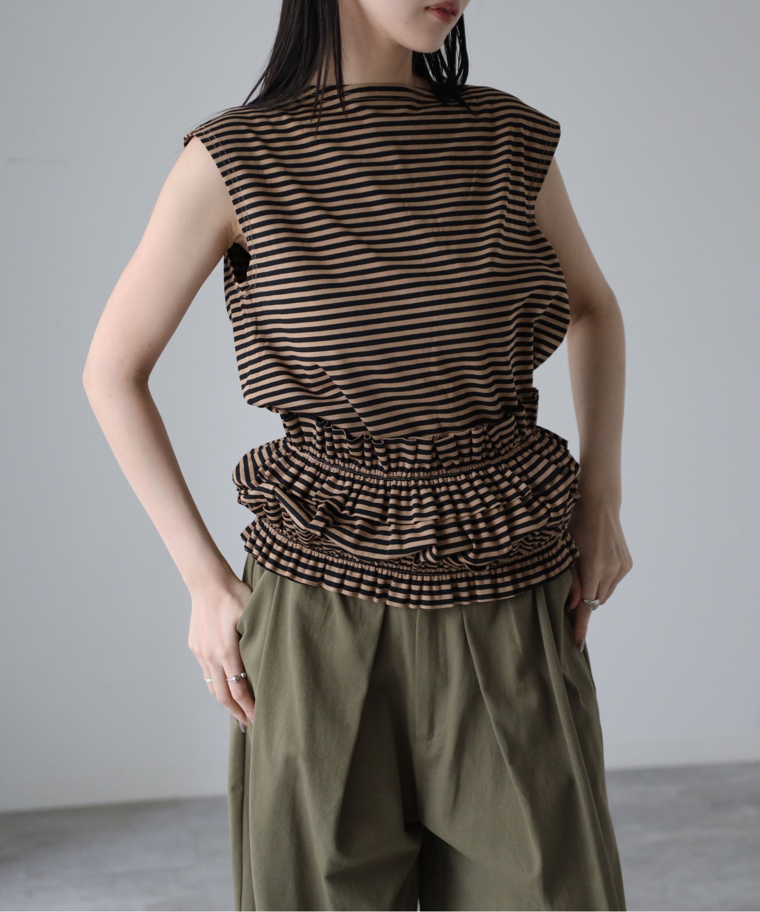 model164cm. 着用サイズ：FREE