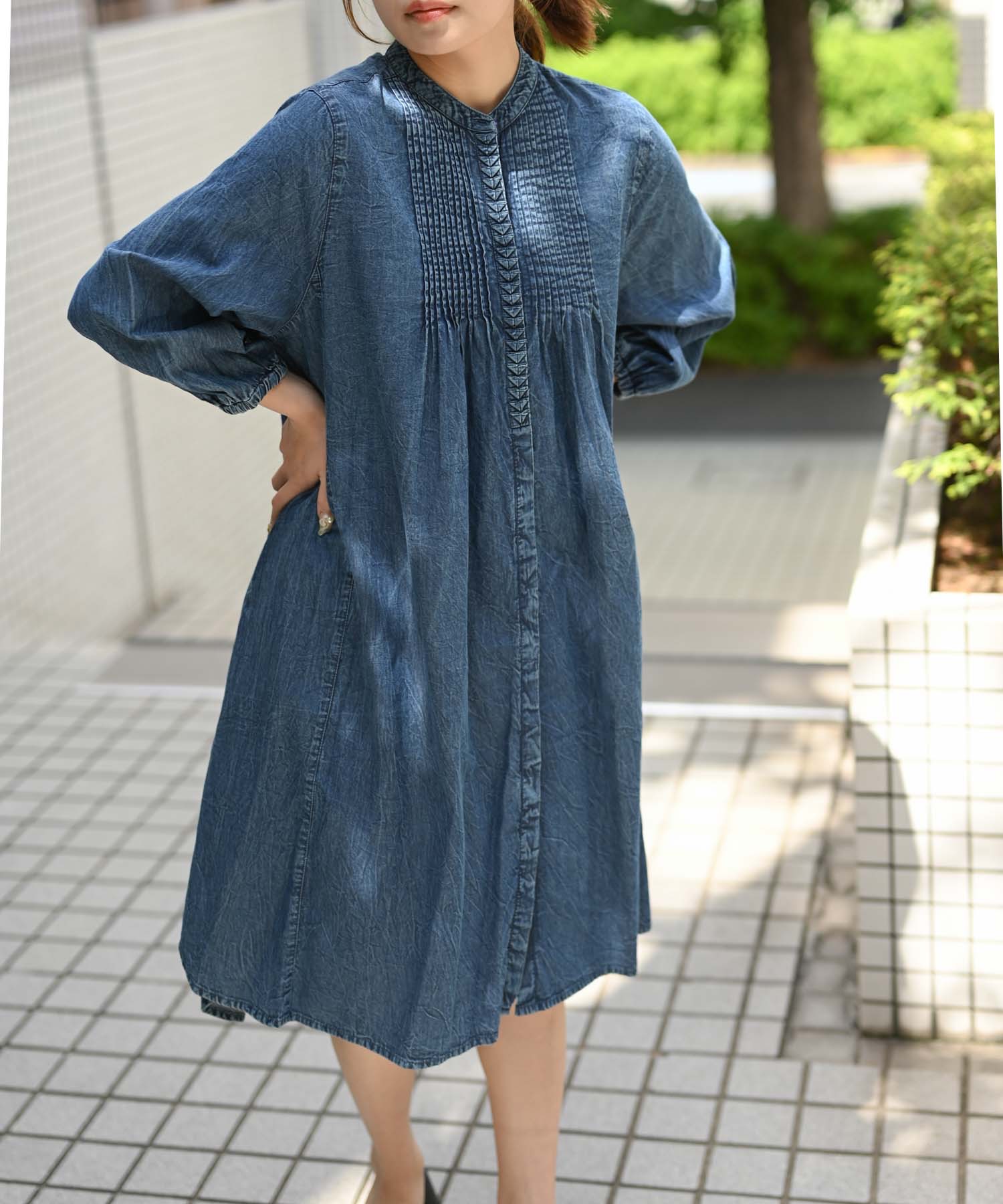 ライトブルー