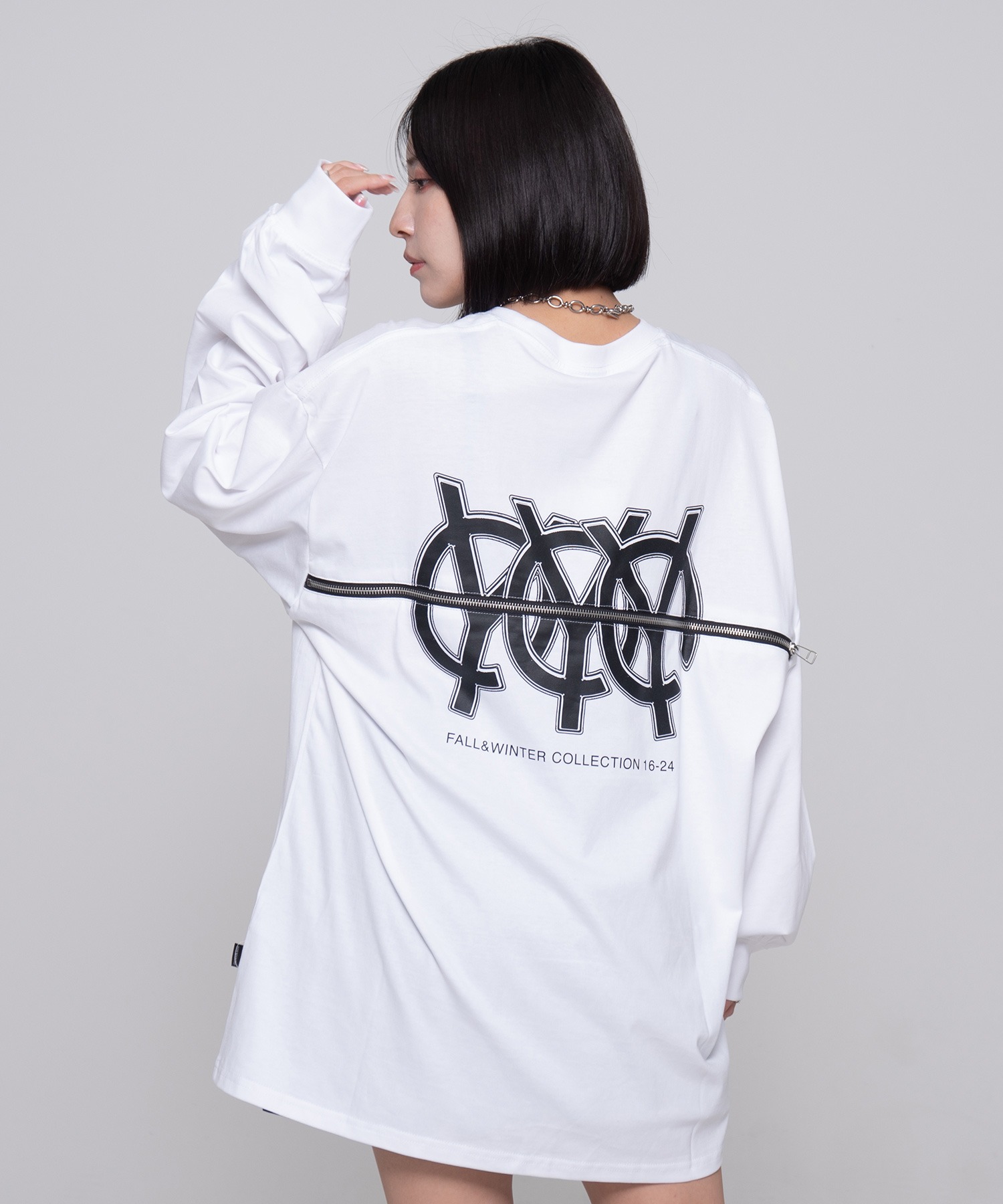 OY/オーワイ』 TRIPLE LOGO BACK ZIPPER LONG SLEEVE/トリプルロゴバックジッパーロングスリーブカットソー  OY│A'GEM/9×.KOM【公式】｜韓国・ストリートブランド通販サイト エージェムナイン ドットケーオーエム