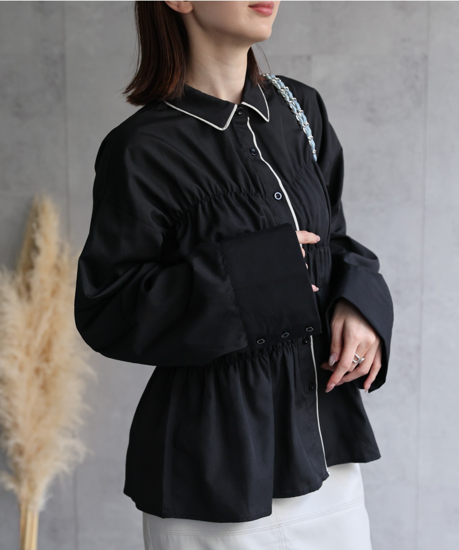 model：162cm 着用サイズ：F