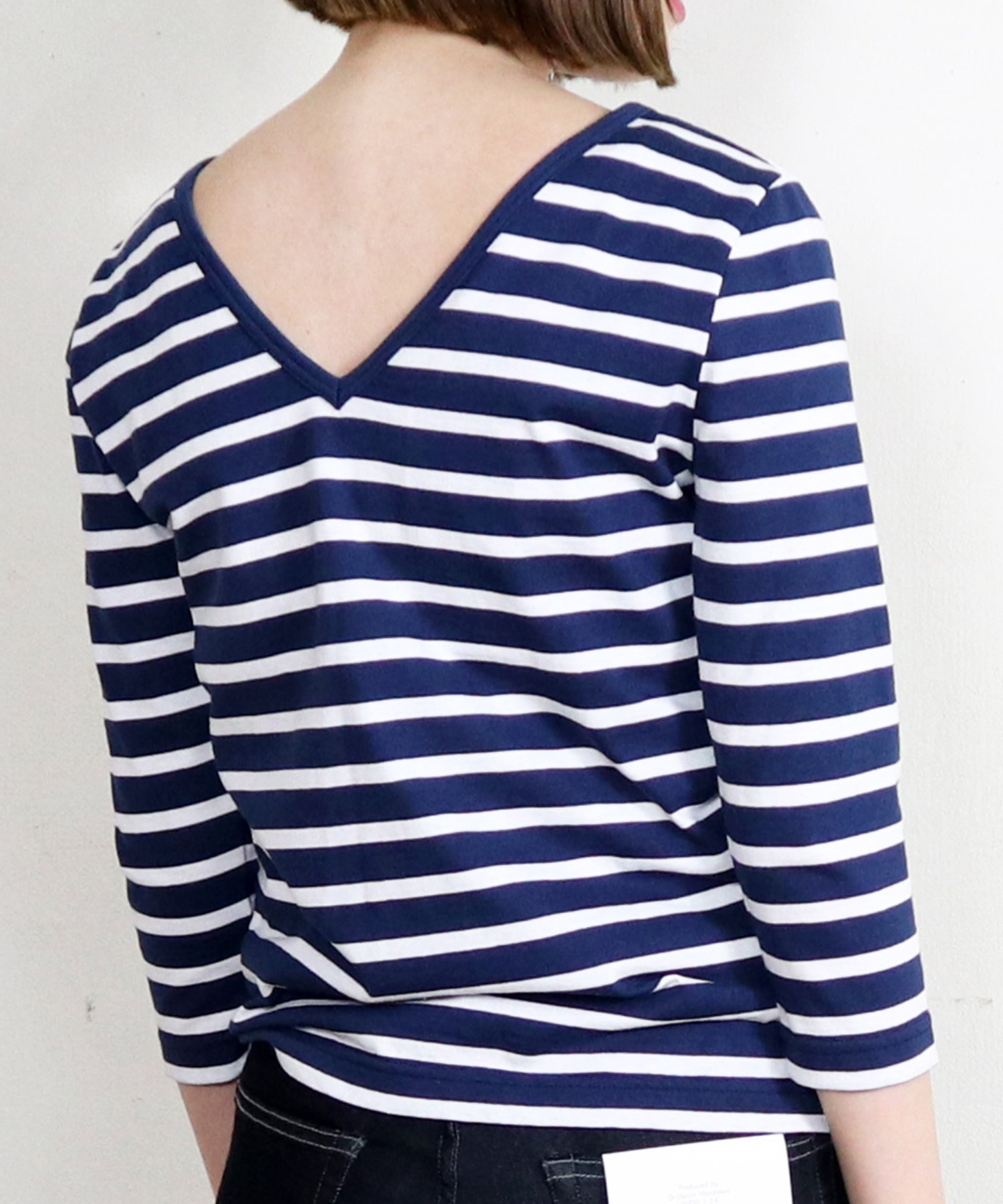 Le Minor ルミノア マドモアゼル 深v バックvネックボーダーtシャツ Le Minor Salle De Bal The Barefoot Online サルデバル ザベアフット オンライン