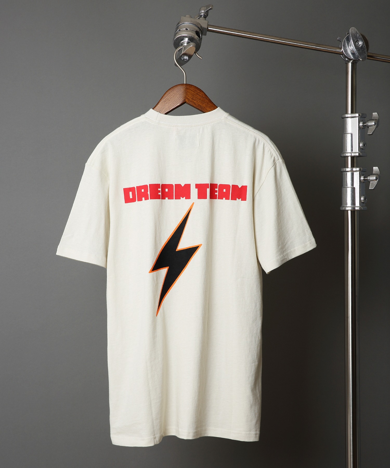 Te178 new Tcss ワンポイント お歳暮 胸ブランドロゴプリント 半袖tシャツカットソー ユニセックスサイジング バックプリント入り リラックスシルエット