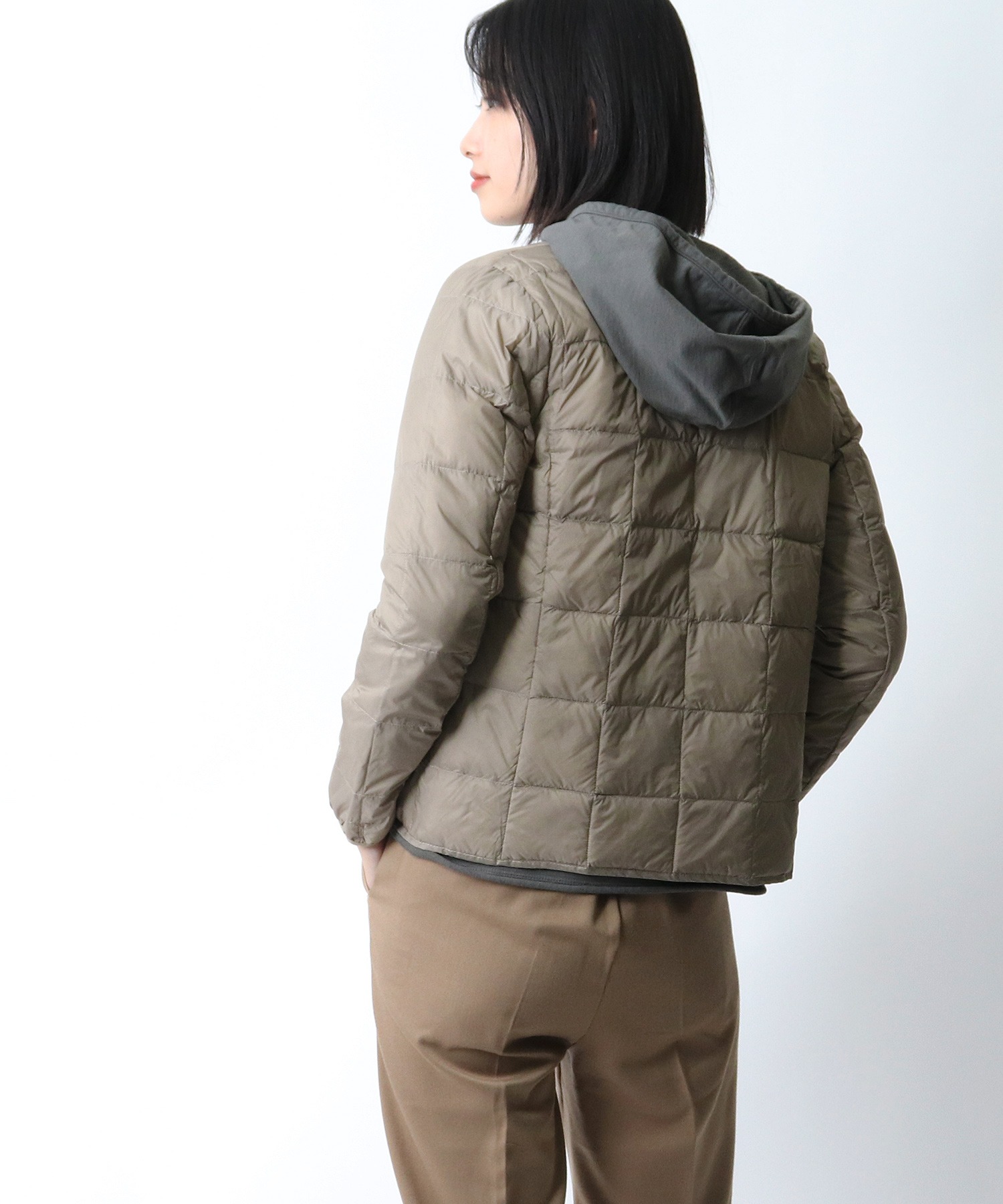 Taion タイオン クルーネックフロントボタンダウンジャケット Taion W104 Salle De Bal Salle De Bal The Barefoot Online サルデバル ザベアフット オンライン