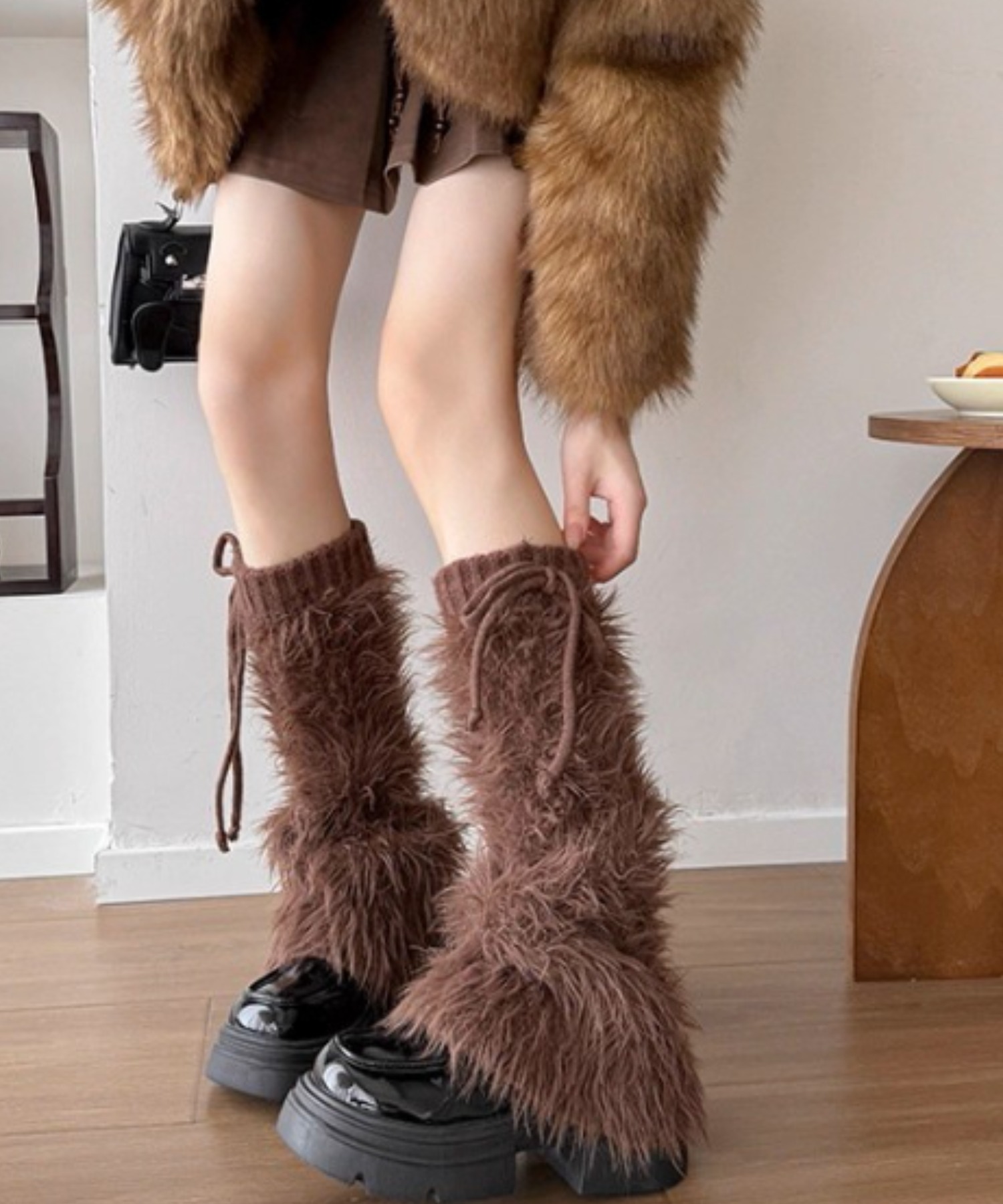 A'GEM/9 × .kom 『.kom/ドットケーオーエム』 Y2Kファー付きレッグ