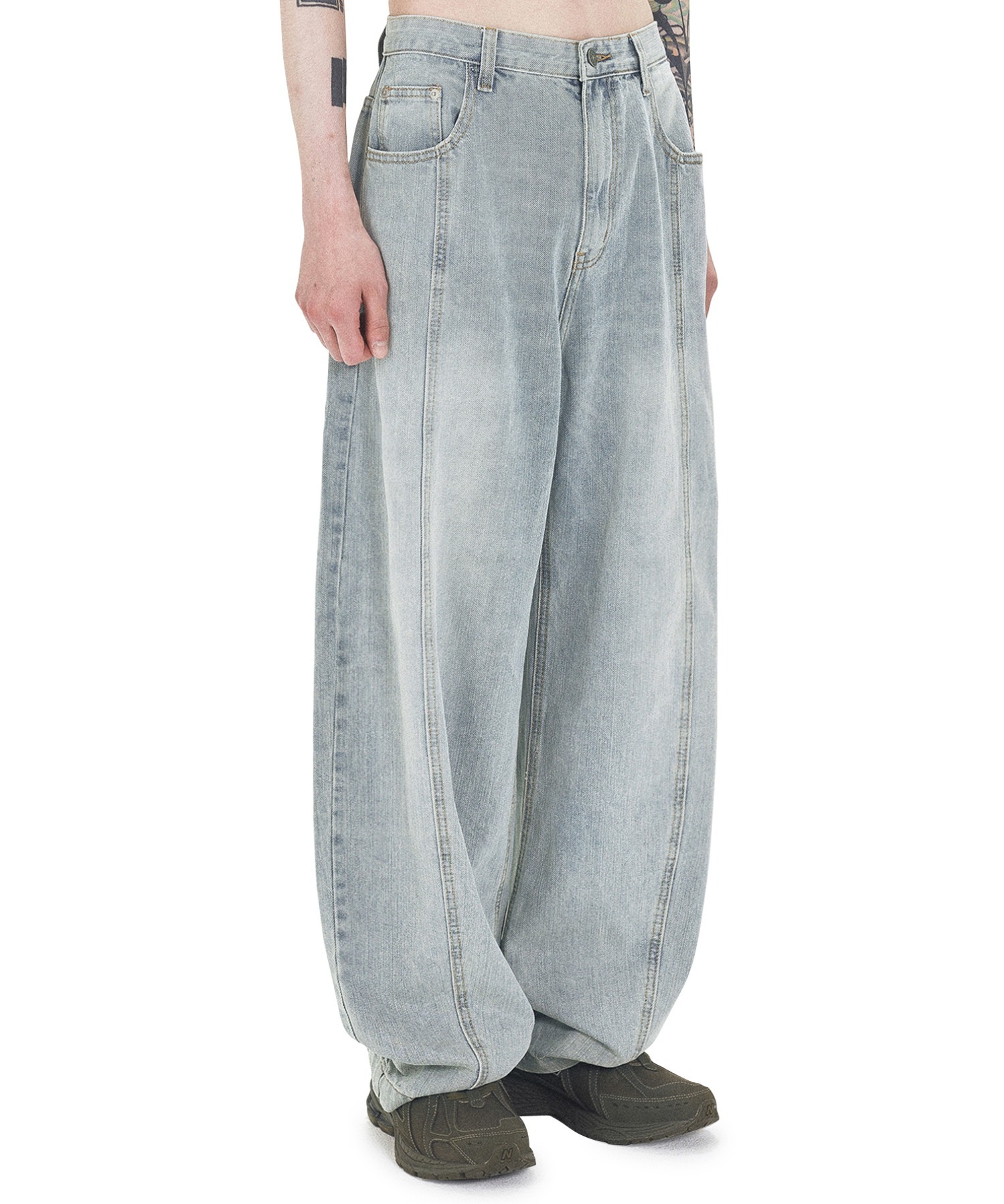 OY/オーワイ』 WIDE VOLUME WASHED DENIM PANTS/ウォッシュド OY/オーワイ』 WIDE VOLUME WASHED DENIM PANTS/ウォッシュド