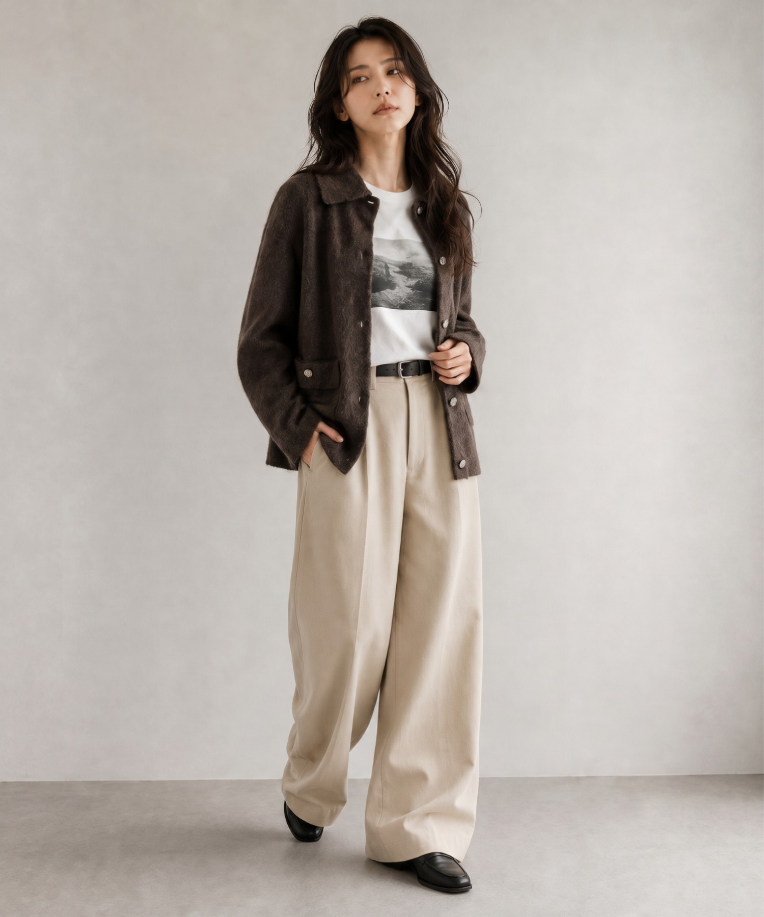 model：158cm
着用サイズ：MEDIUM