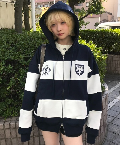 OY/オーワイ』STRIPE EMBLEM HOODIE ZIP UP/ボーダーエンブレムジップ OY/オーワイ』STRIPE EMBLEM HOODIE ZIP UP/ボーダーエンブレムジップ