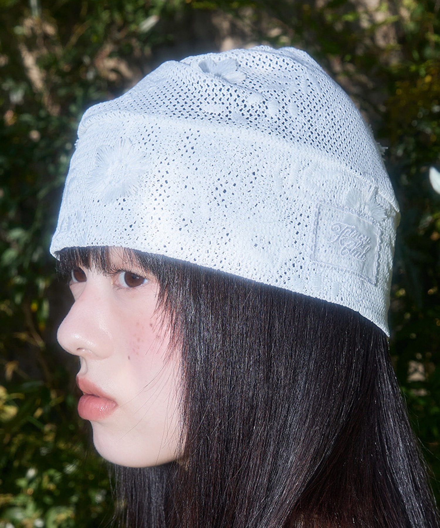 ④eleonora barzan　イタリー製　ニット帽　アイボリー　黒レース ④eleonora barzan イタリー製 ニット帽 アイボリー 黒レース