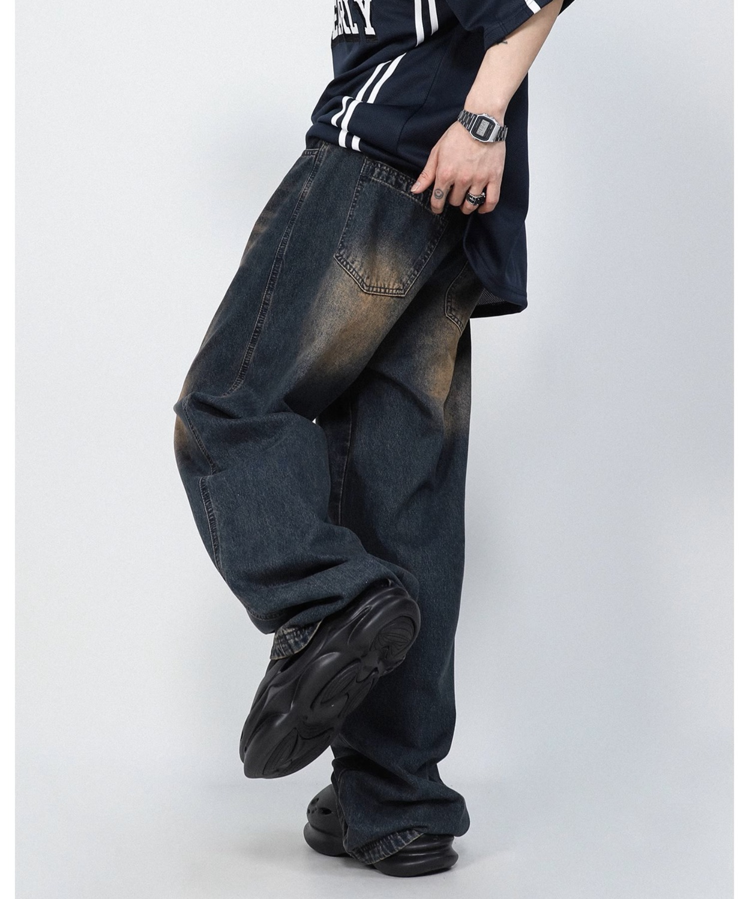 Tucked slit denim (Blue)