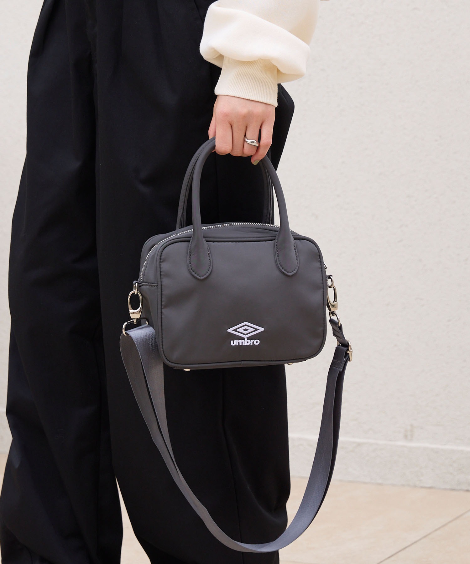 UMBRO/アンブロ 別注 撥水 ブランドロゴ刺繍 2WAYミニショルダーバッグ
