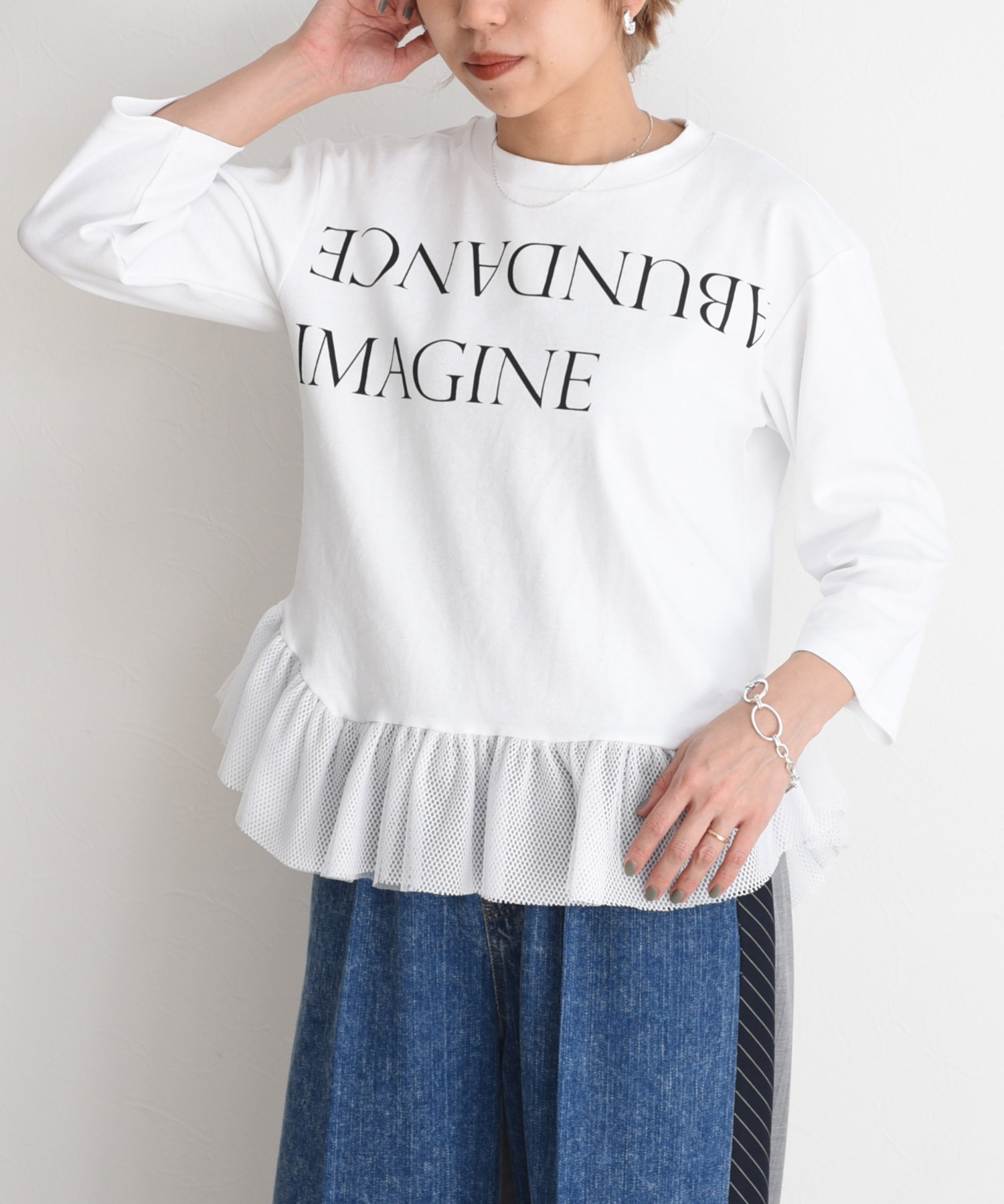 【美品】Eimee Law エイミーロウ テキスト刺繍裏毛プルオーバー テキストエンブロ裏毛プルオーバー Eimee Law│Eimee Law