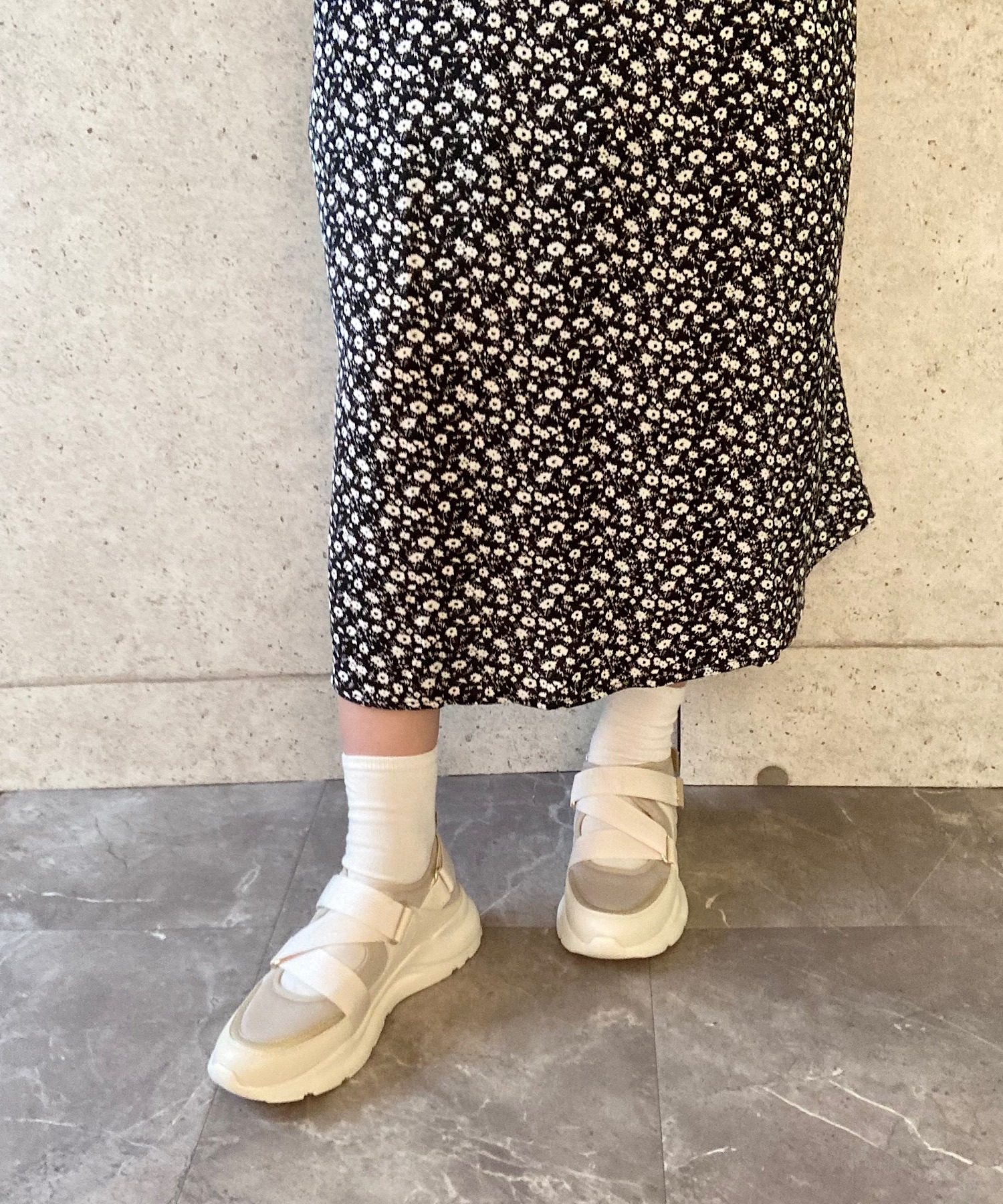 Belle ˖⋆　1002 ベルクロ 厚底スニーカー blanc/bleu│Jeffrey Campbell OFFICIAL