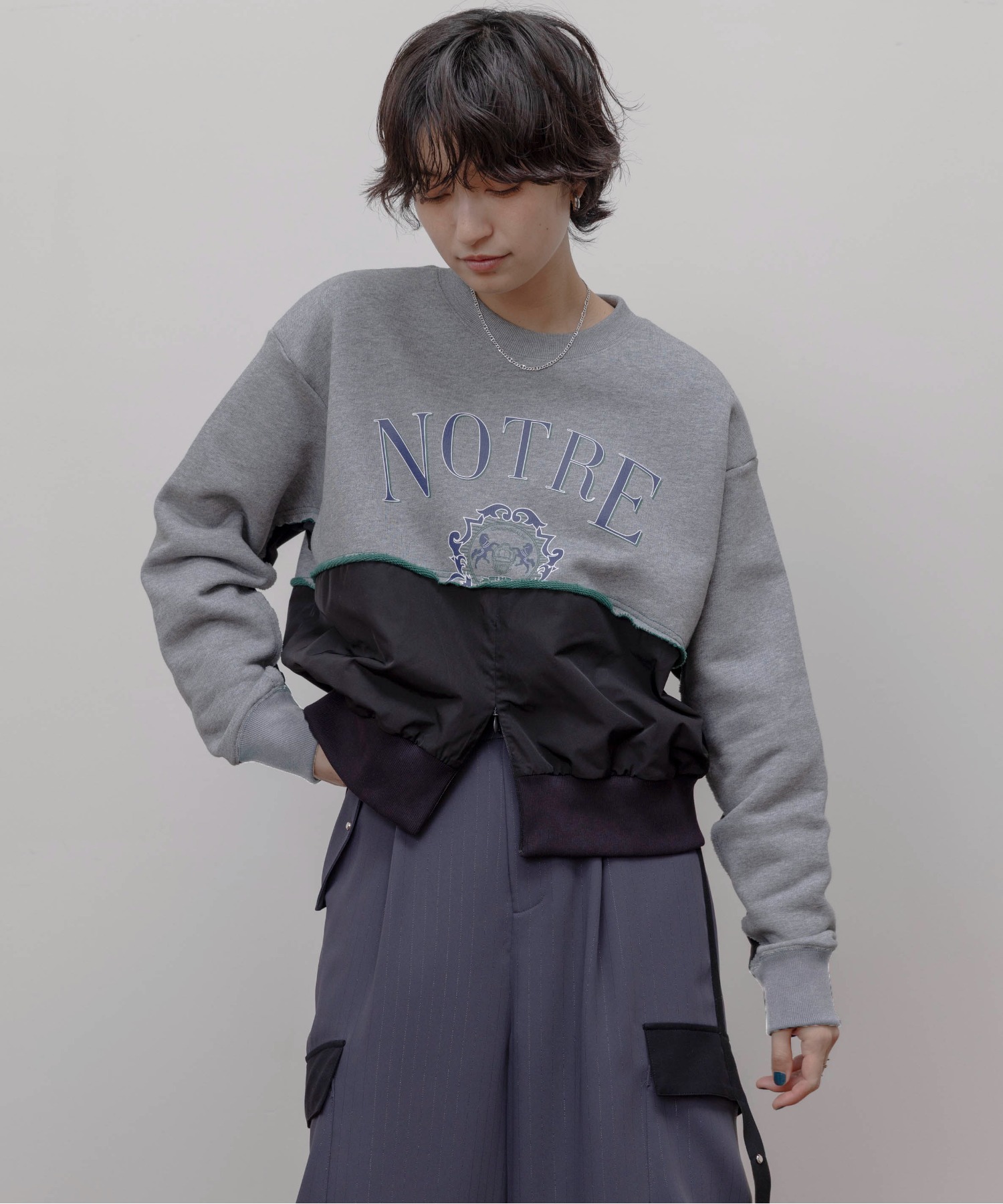 リメイクロゴ ファスナースリット トップス Eimee Law│Eimee