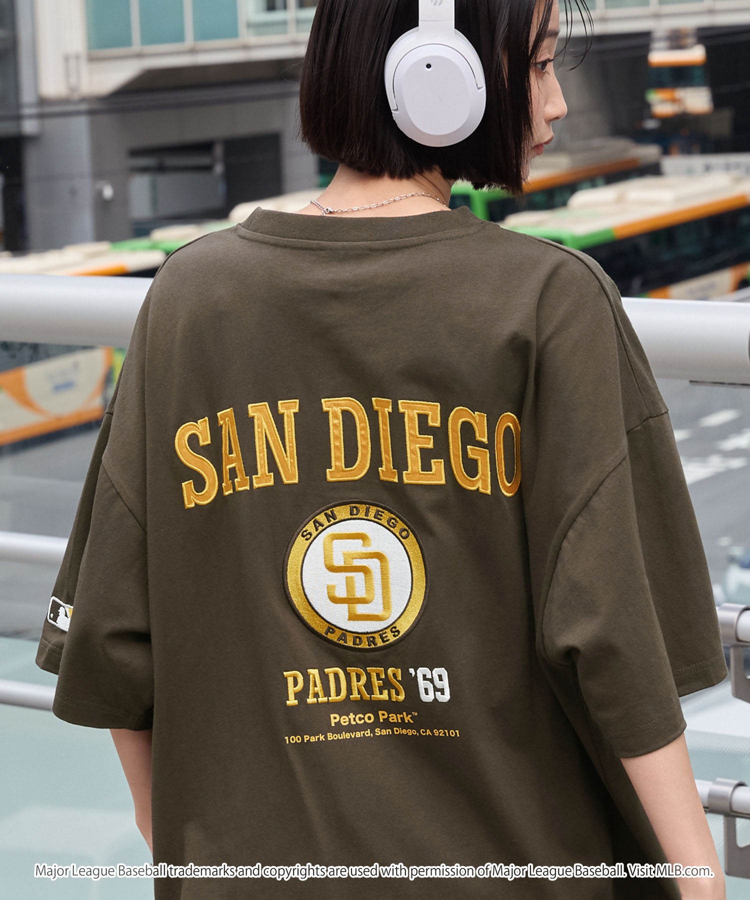 Tシャツ・カットソー [MLB] BASIC BIG LOGO MEGA OVER FIT SHORT-T SHIRT 8800306276145_1_3b86f82f-a97c-