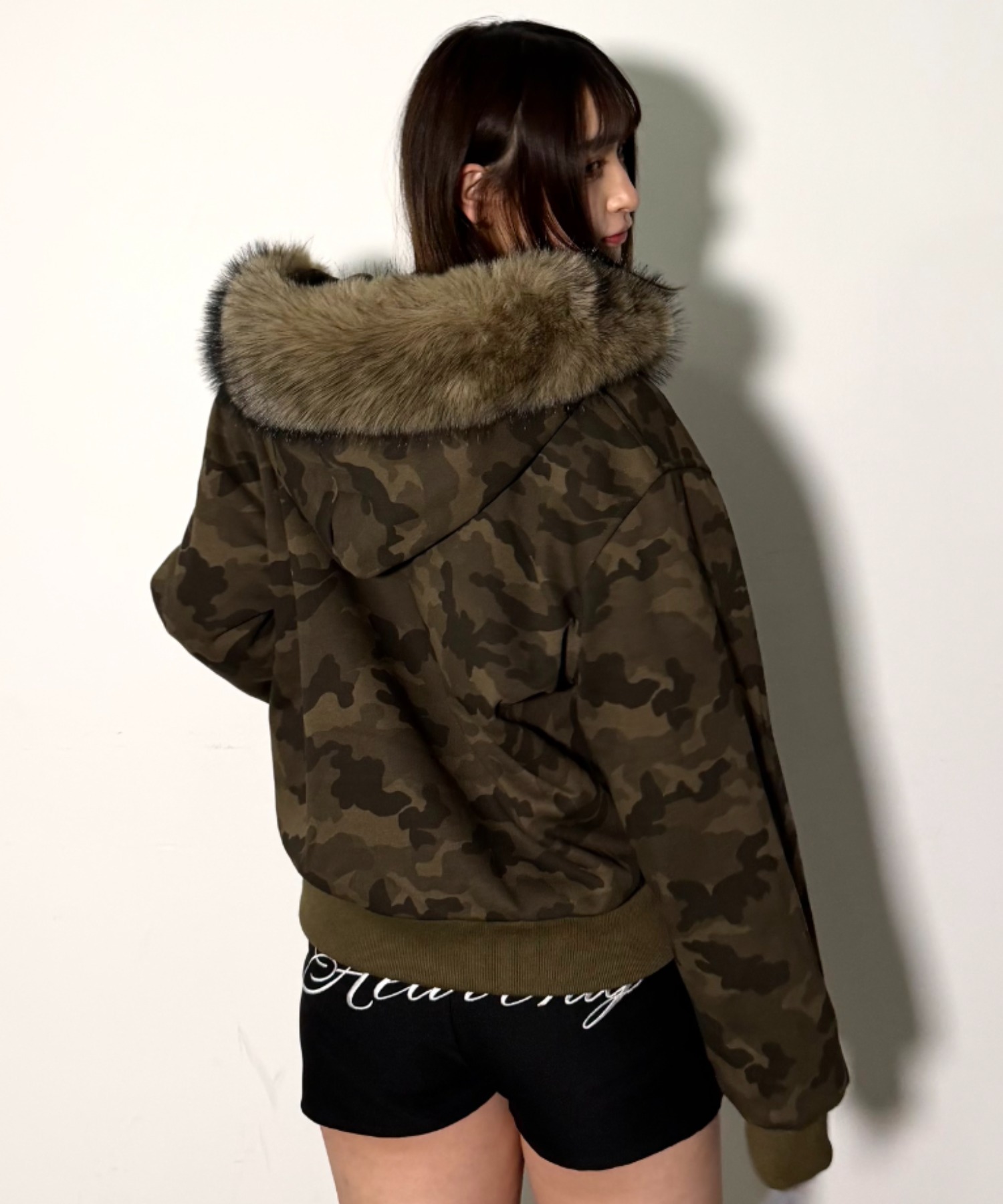 A'GEM/9 × .kom 『.kom/ドットケーオーエム』Y2K カモフラファー