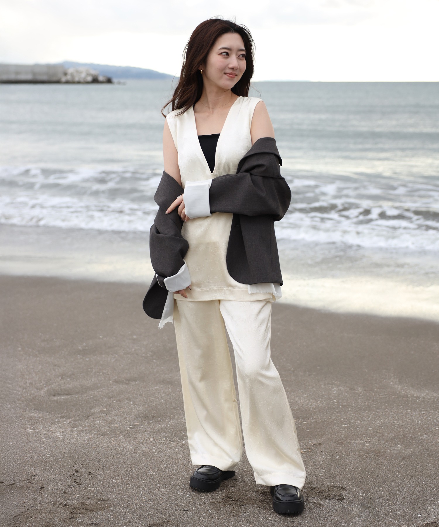 model：H160 着用サイズ：S