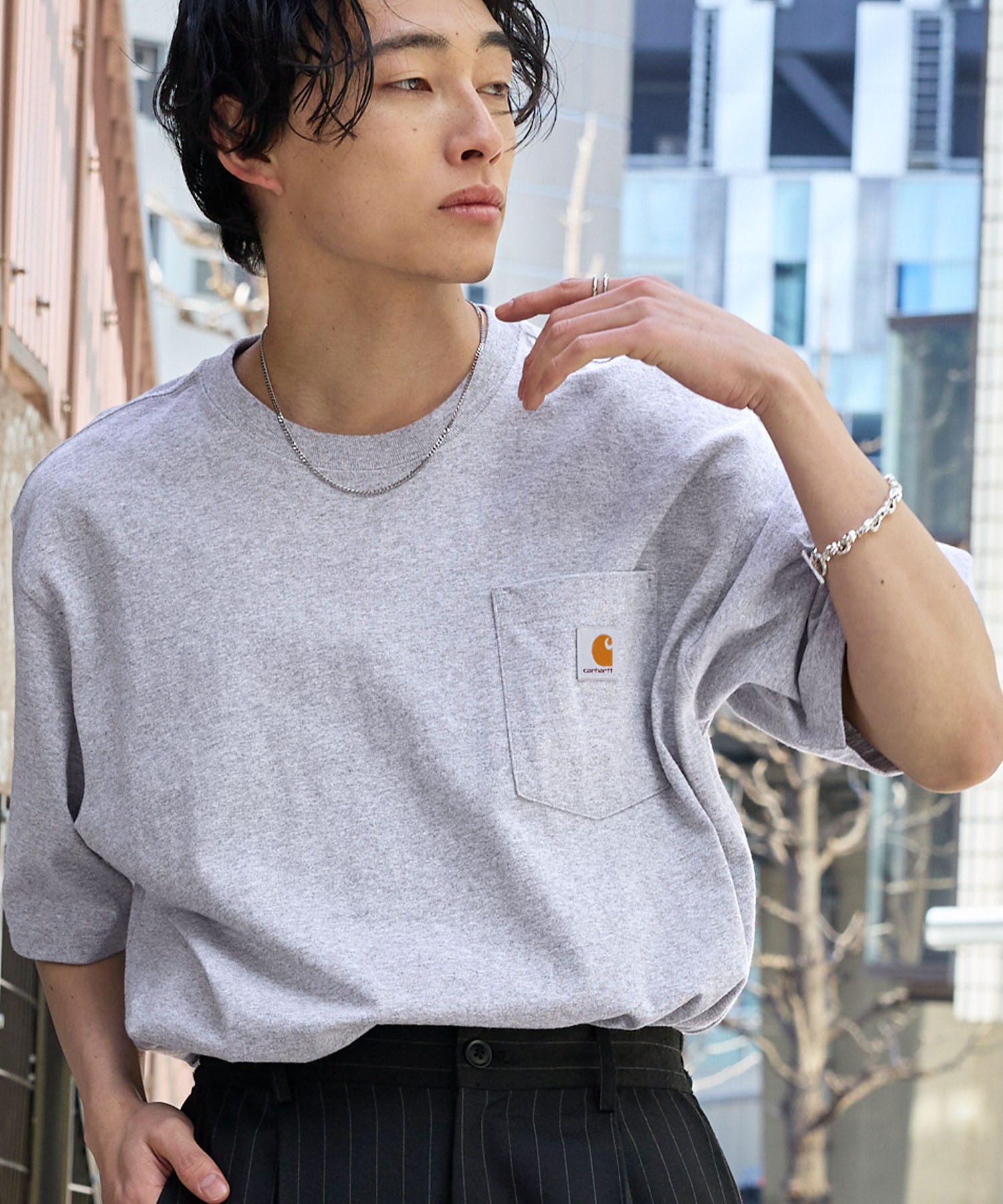 Carhartt カーハート ワンポイントロゴ半袖Ｔシャツ 無地 グレー (メンズ XL)   O2489