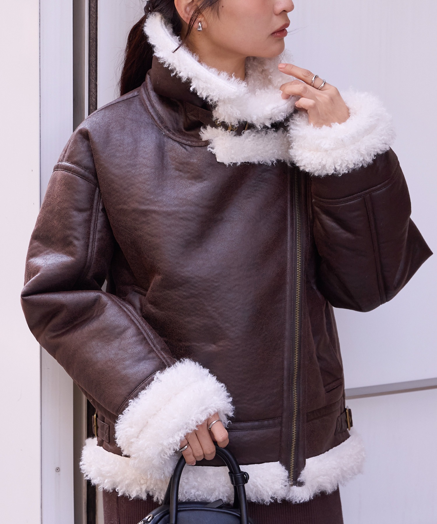 ヴィンテージライク ショート丈フェイクムートンジャケット MONO-MART