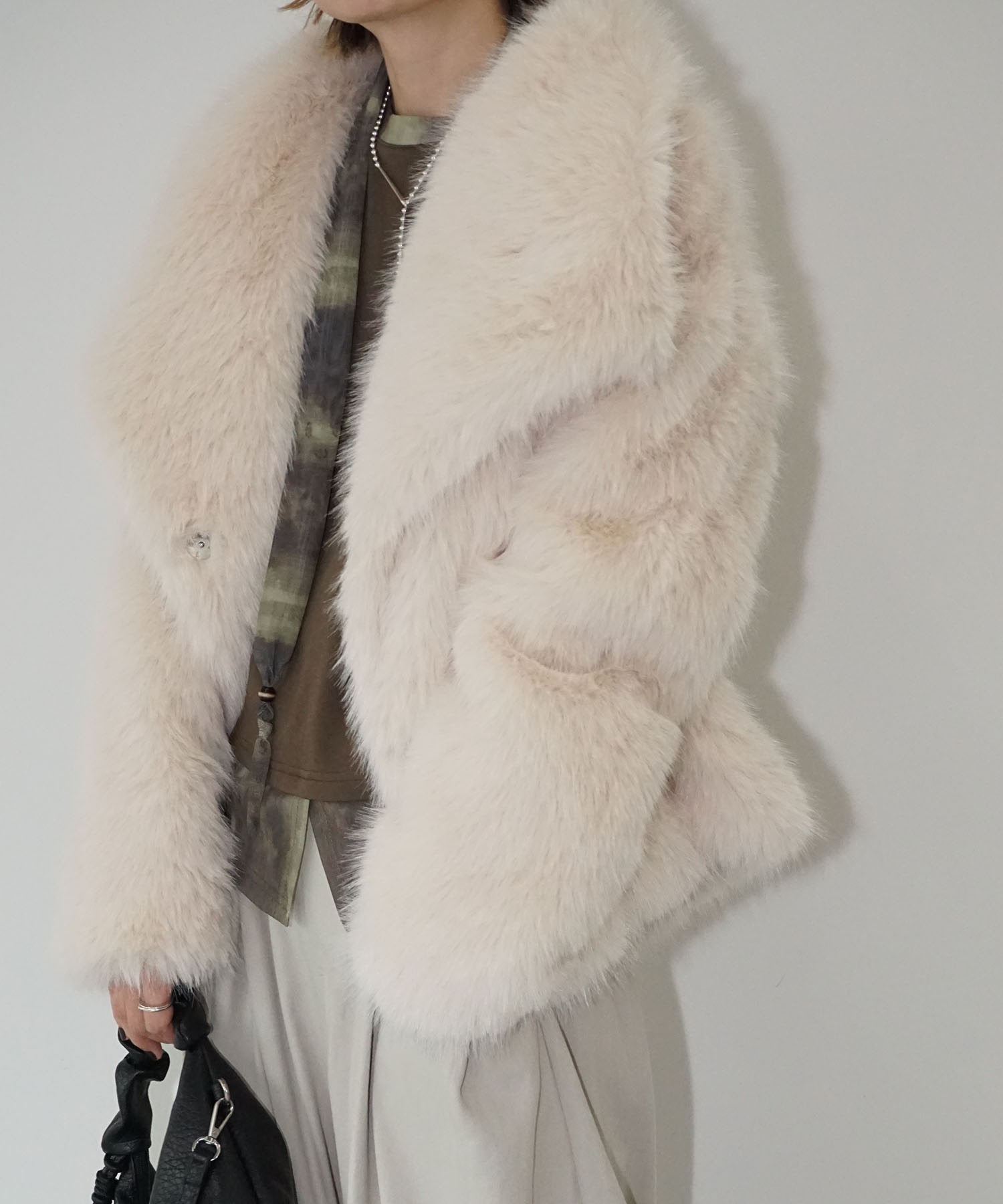 BALMAIN ライトグレー ファーコート L BALMAIN ライトグレー ファーコート L カラーファージャケット