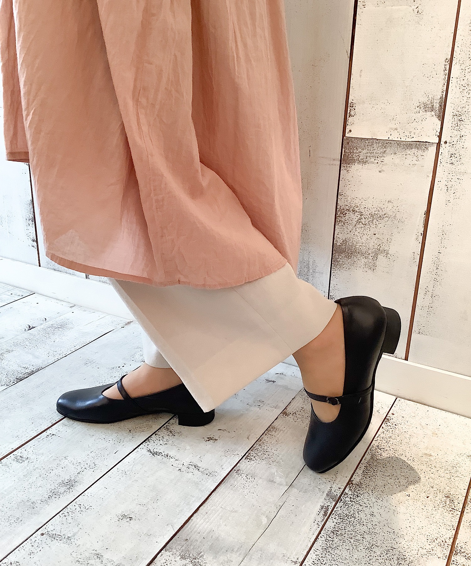 日本製／本革】 ストラップ メリージェーン パンプス blanc/bleu