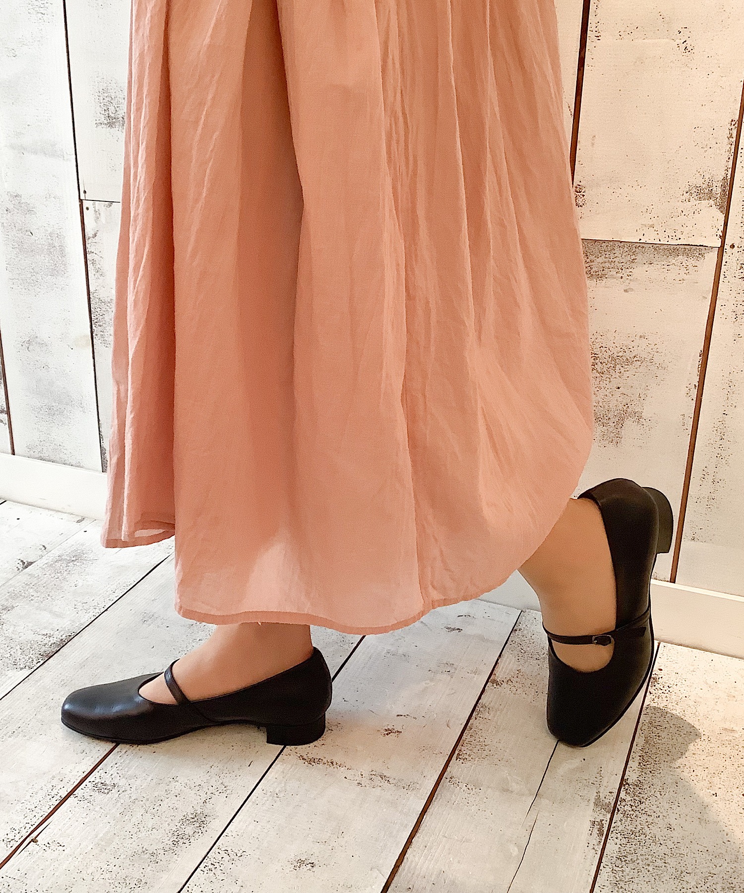 日本製／本革】 ストラップ メリージェーン パンプス blanc/bleu