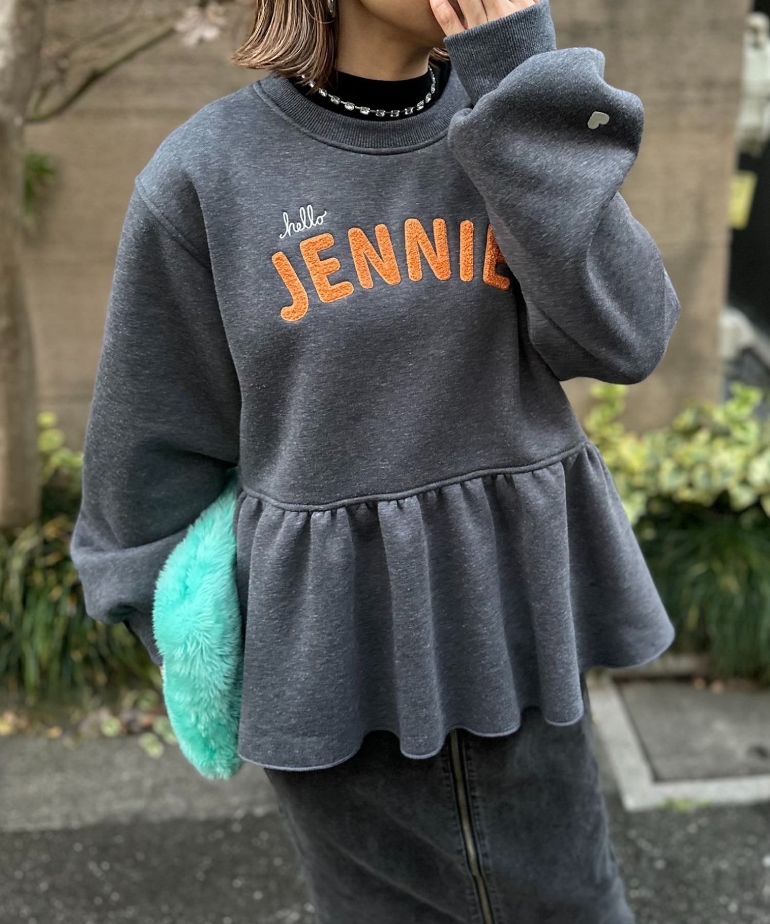 チャコールグレー
model:154cm 着用サイズ:FREE