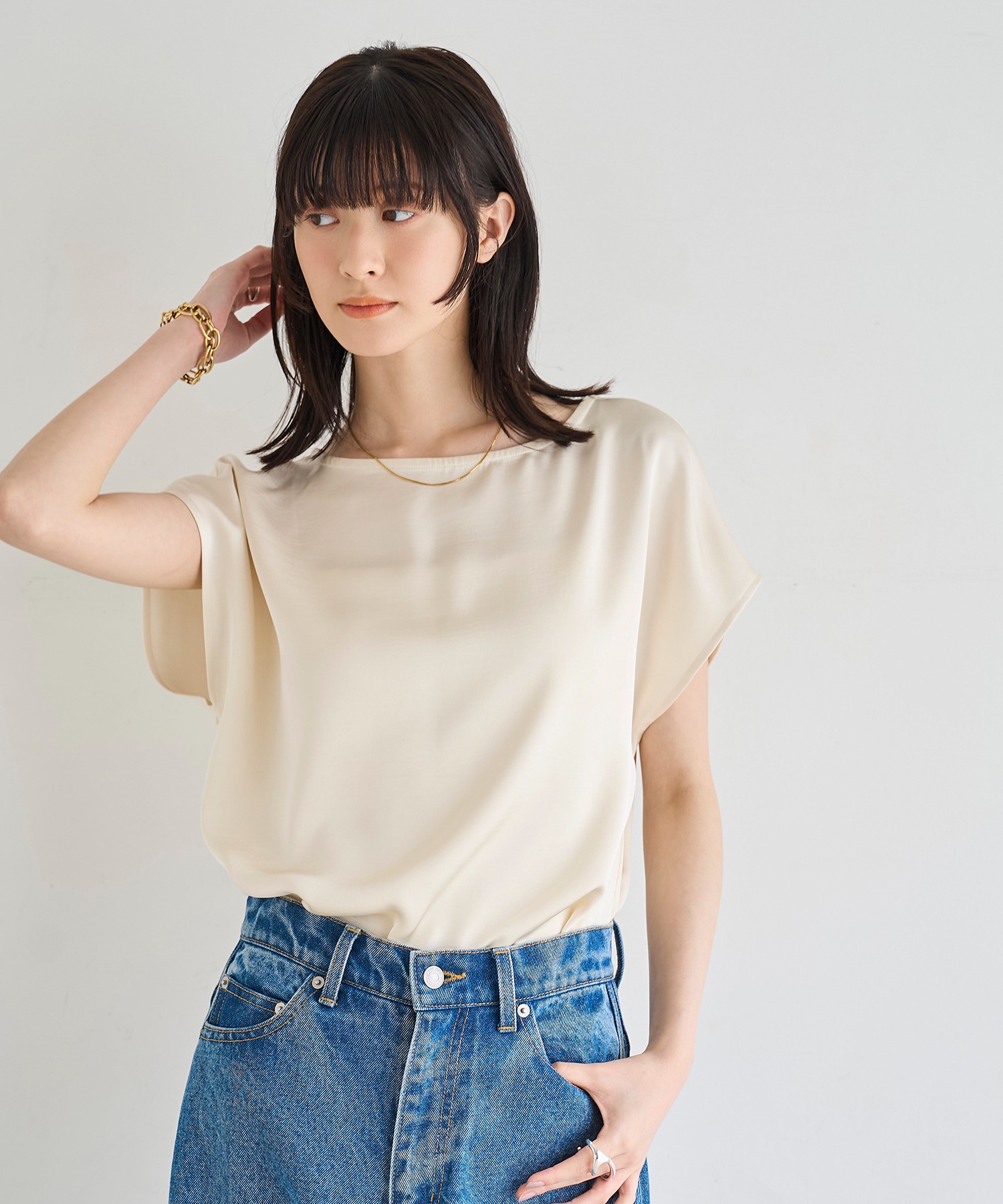 model：H166　着用サイズ：F