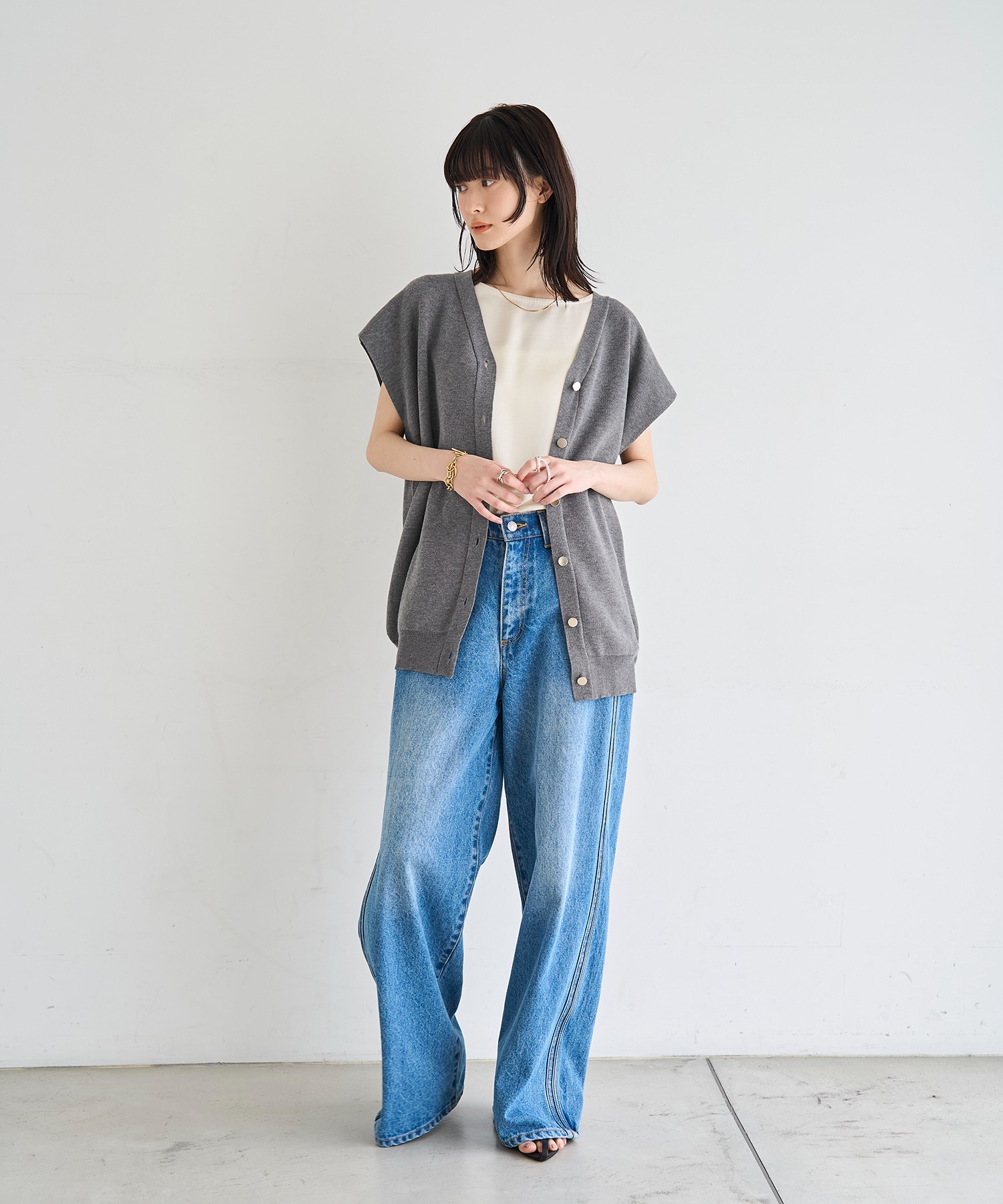 model：H166　着用サイズ：F