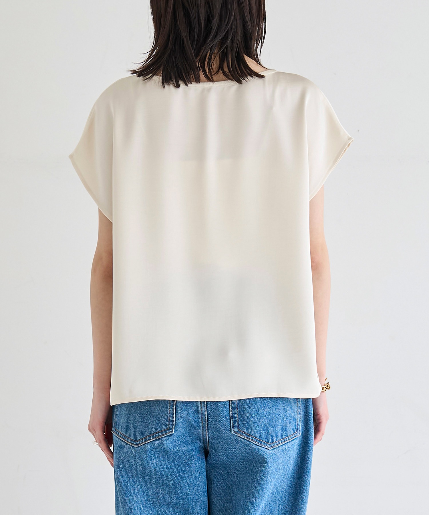 model：H166　着用サイズ：F