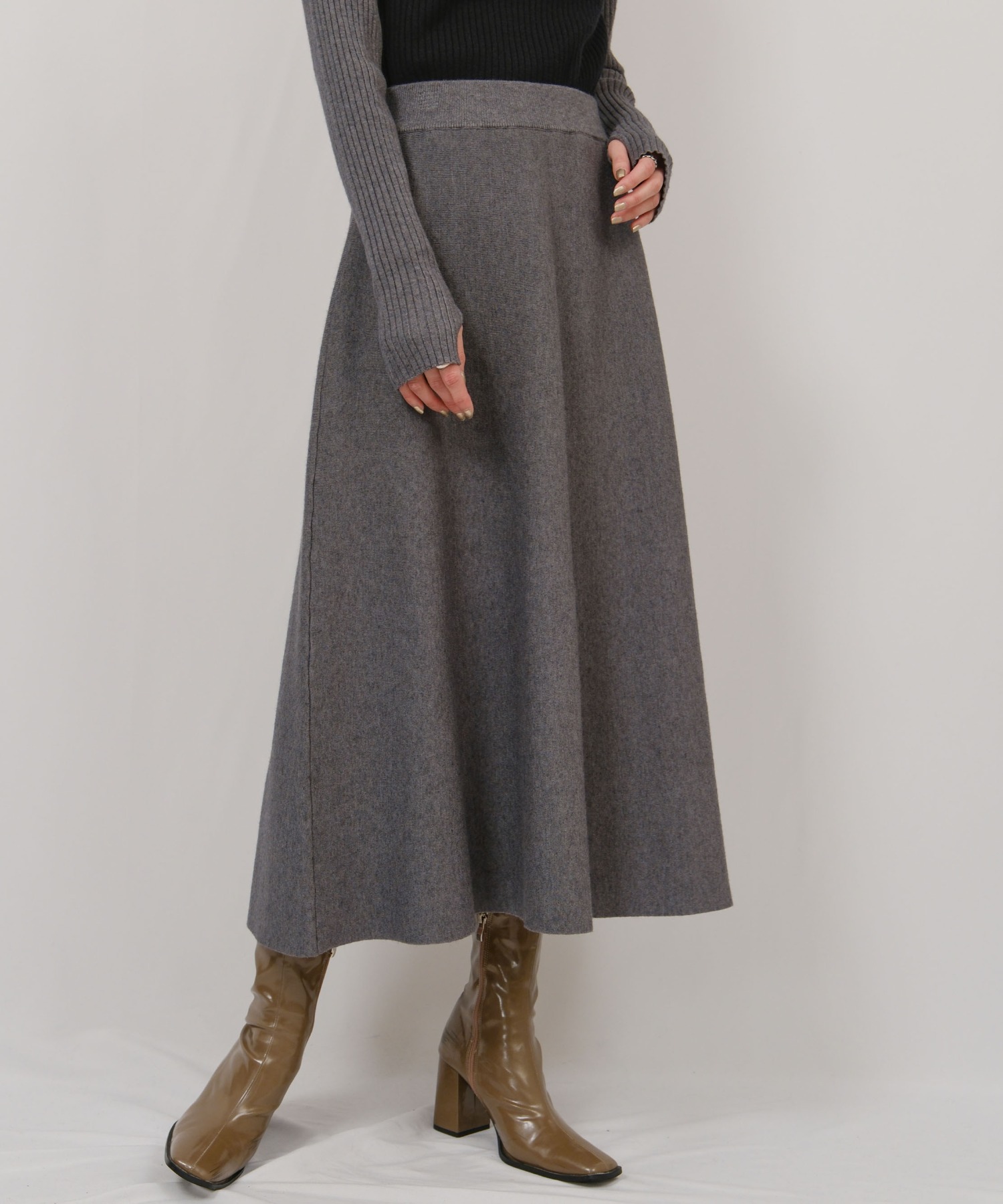 ミラノリブ編みフレアスカート Palm Riche│Eimee Law & LHELBIE 公式