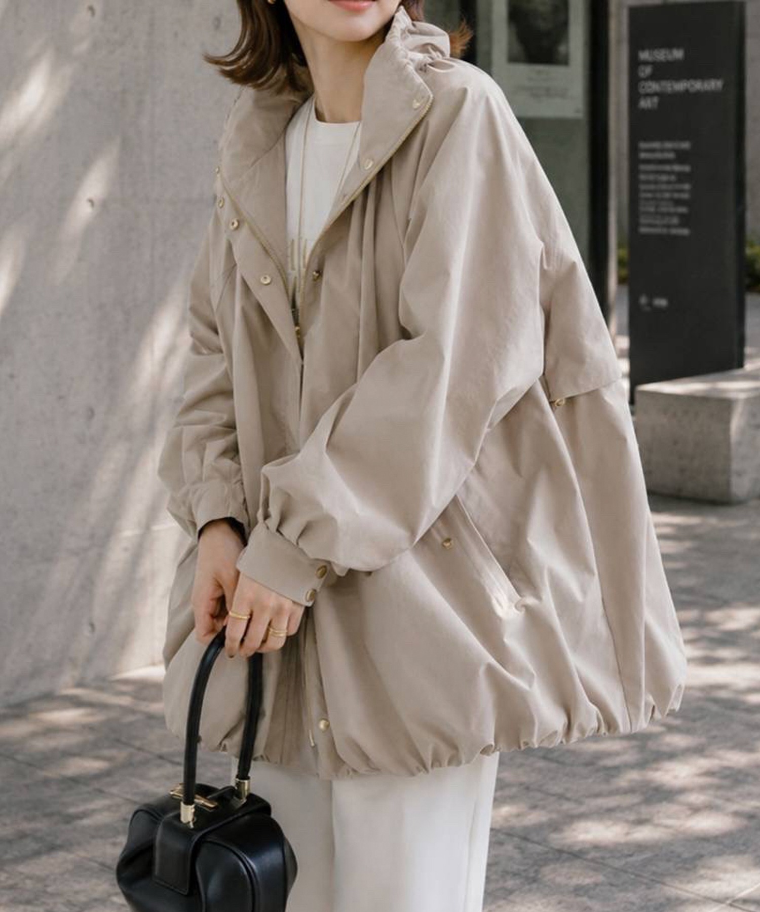 スタンドカラーギャザーバルーンブルゾン Emma Taylor│STYLEDOOR