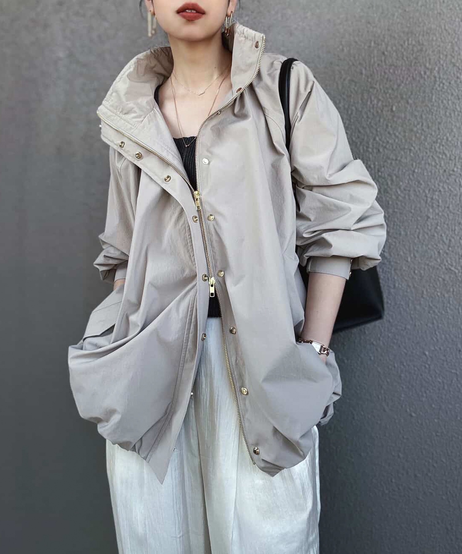 スタンドカラーギャザーバルーンブルゾン Emma Taylor│STYLEDOOR