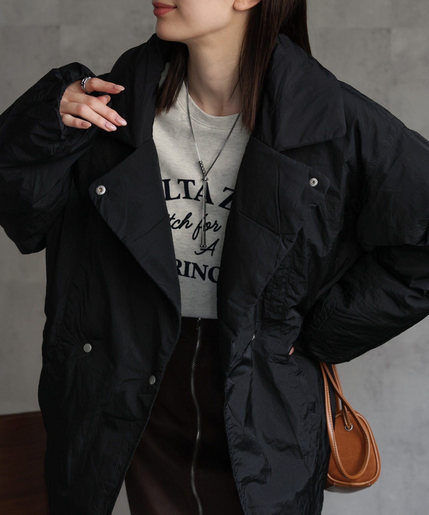 model：162cm　着用サイズ：F