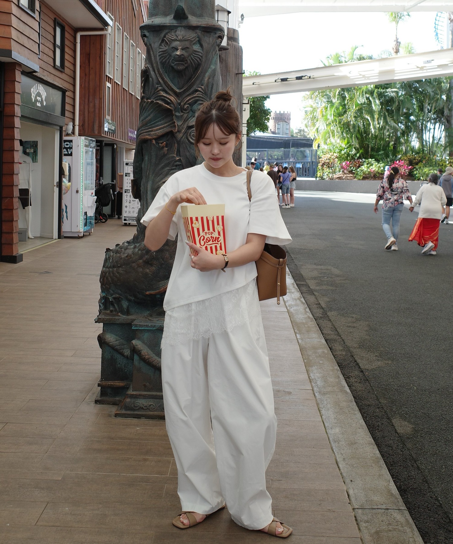 model：H165 着用サイズ：FREE